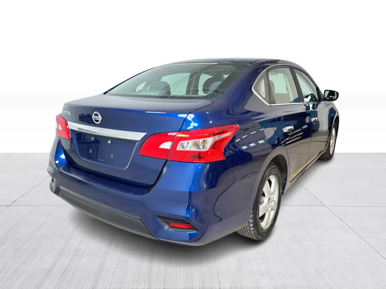 Nissan Sentra снимка Nissan Sentra
