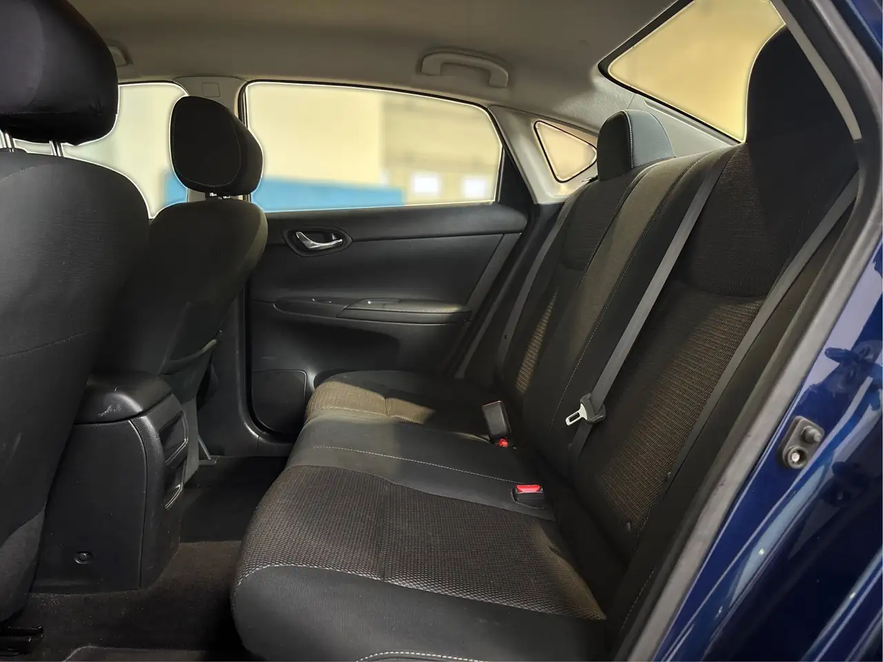 Nissan Sentra снимка Nissan Sentra