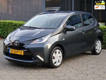 1.0 VVT-i x-play|Camera|Nav|Airco|Elek. Ramen+Spie