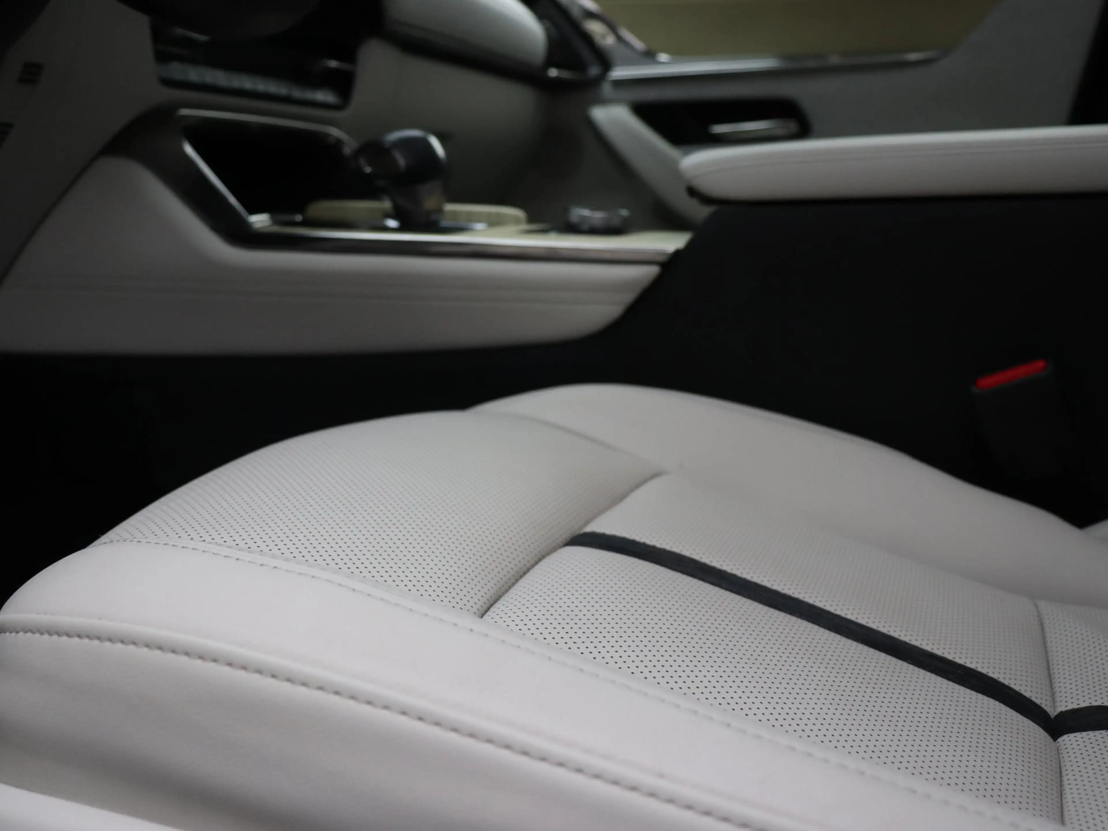 Mazda CX-60 2.5 e-SkyActiv PHEV Takumi AUT | LEER | PANORAMA S — photo 11
