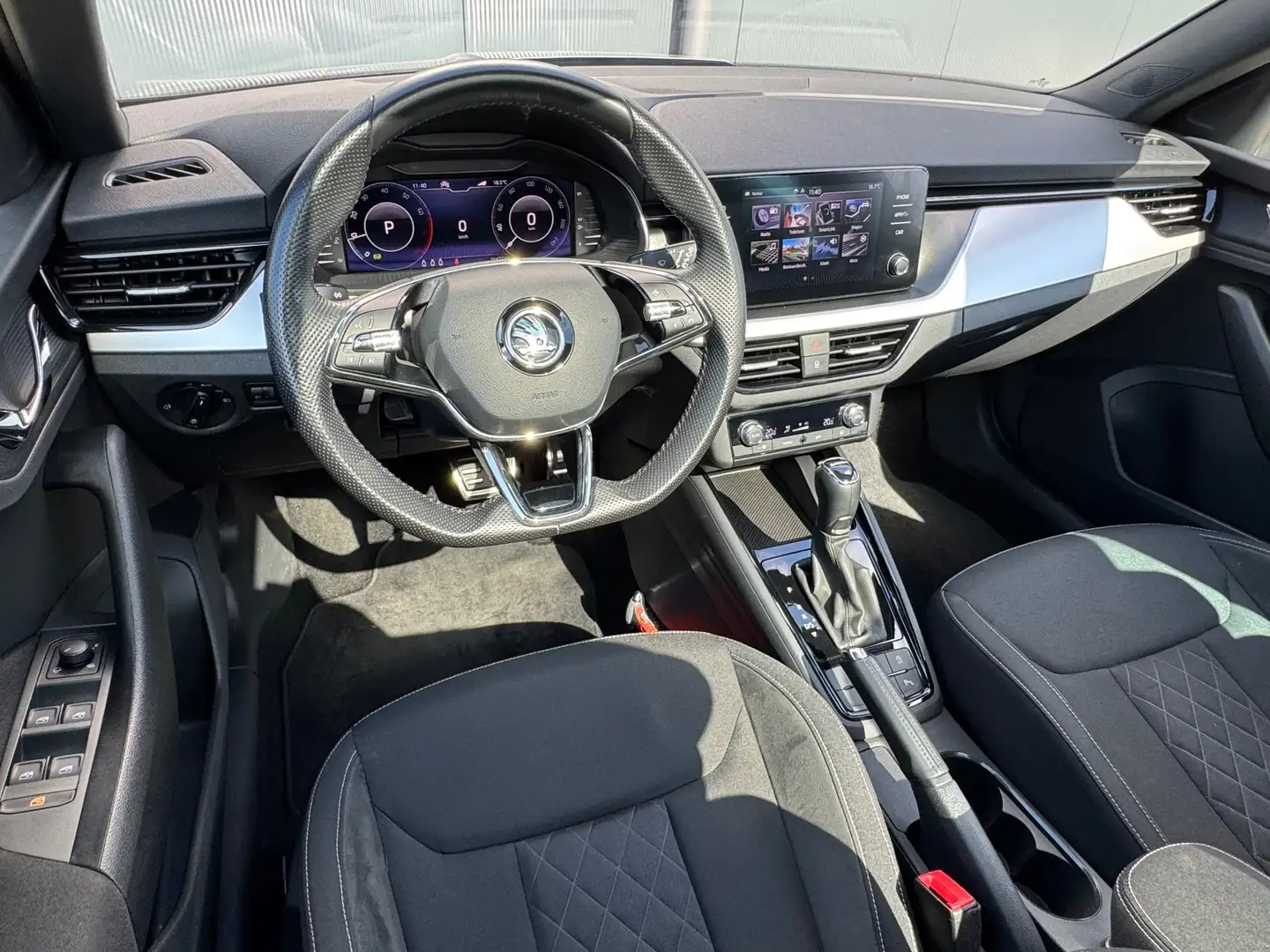 Skoda Kamiq 1.0 TSI * Sportline * Panoramadak * Visueel Cockpi Šedá - 2