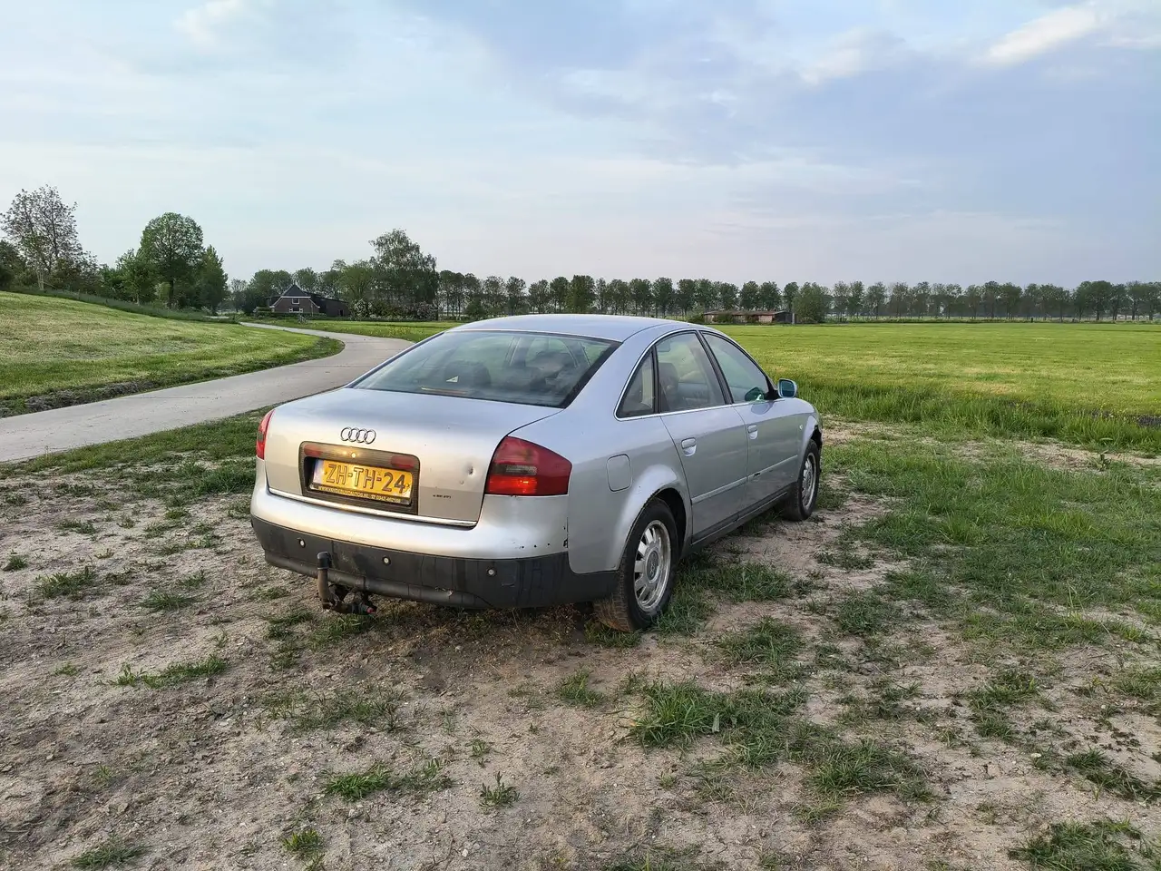 Audi A6 2.4 5V Advance, foto 3