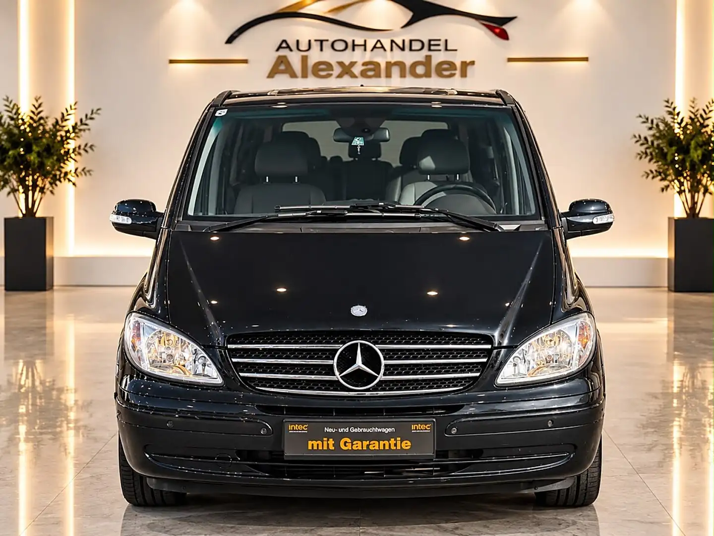Mercedes-Benz Viano 220 CDI 7 Sitzer nur 115.000KM 2.Besitz sehr gu... Schwarz - 2