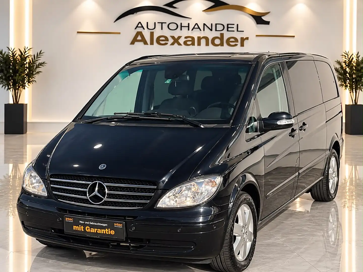Mercedes-Benz Viano 220 CDI 7 Sitzer nur 115.000KM 2.Besitz sehr gu... Schwarz - 1