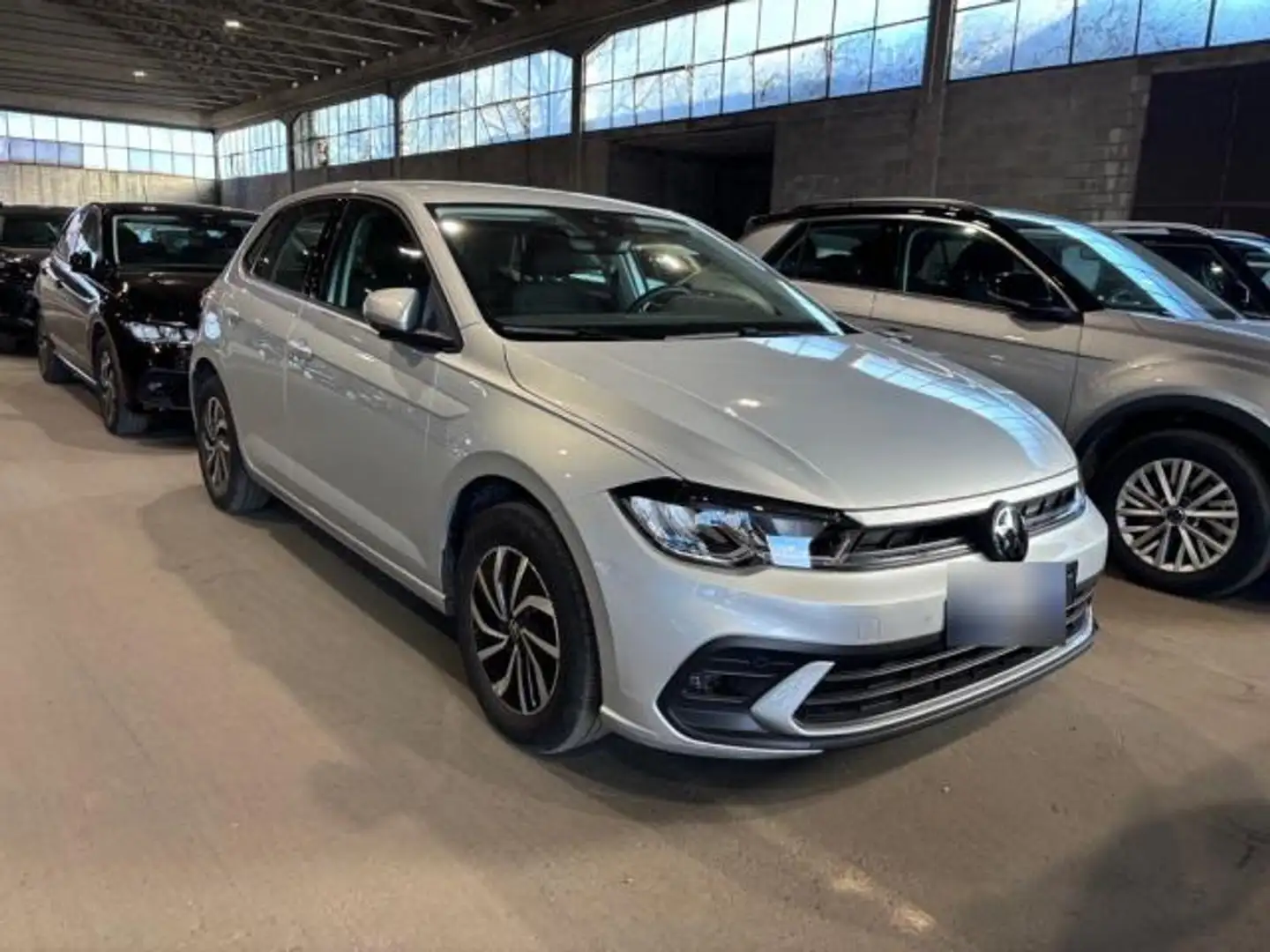 Volkswagen Polo 1.0 TSI Life LED Klima auto. Silber - 2