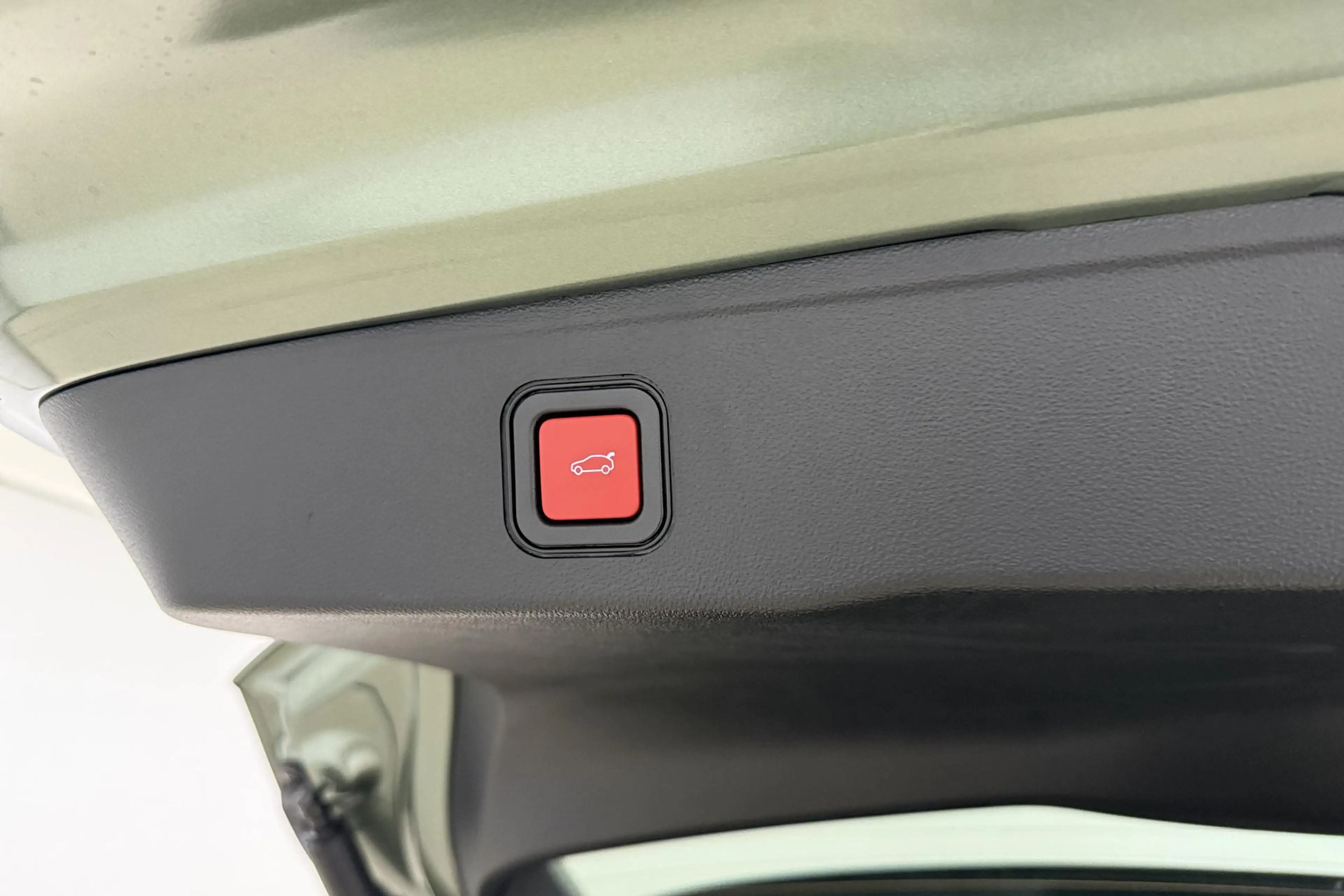 Jeep Avenger e-Hybrid 85th Anniversary | Limited editie | Facel — photo 13