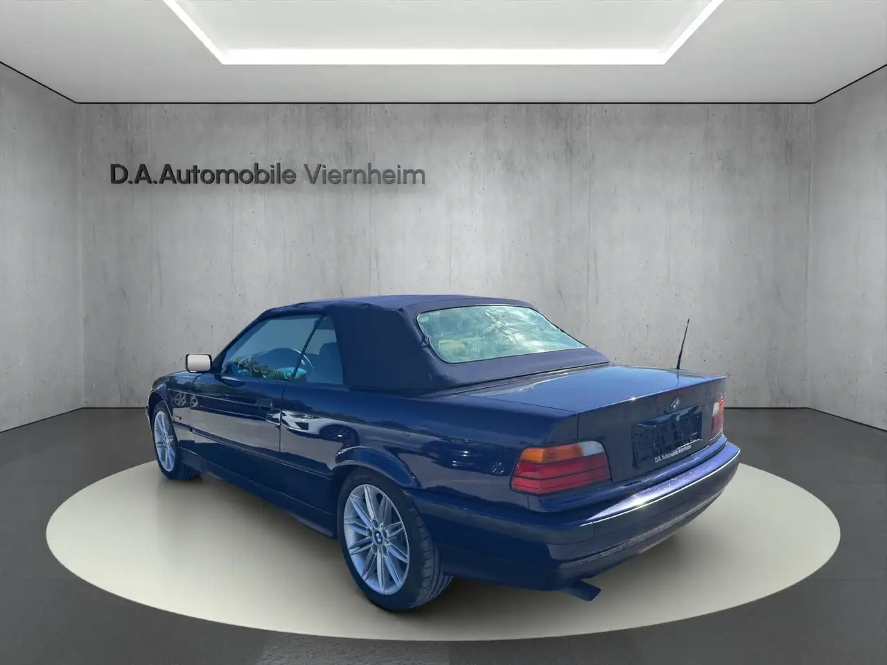 BMW 320 °6 Zylinder°SHZ°Vollleder°Scheckheft°2Hand°, foto 11