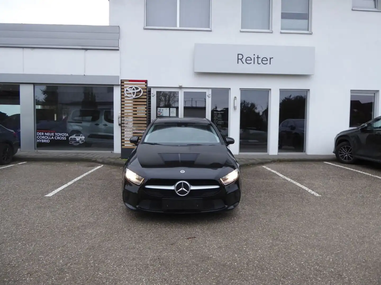 Mercedes-Benz A 160 *NAVI*KAMERA*SHZ* Schwarz - 1