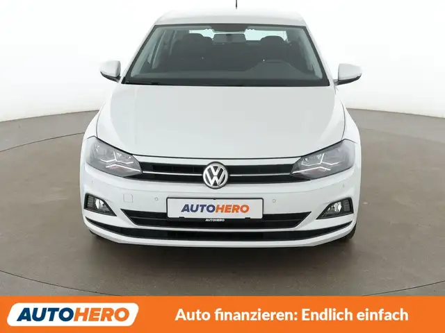 Volkswagen Polo view 9