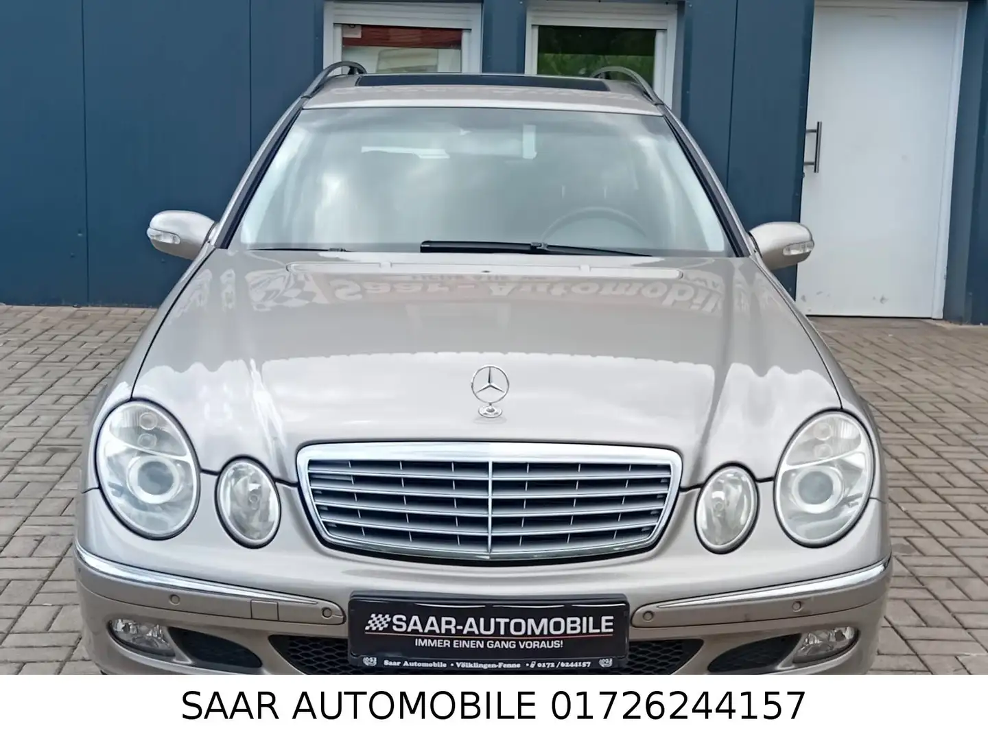 Mercedes-Benz E 200 E -Klasse T-Modell AUTOMATIK/KLIMA/EURO4 Silber - 2