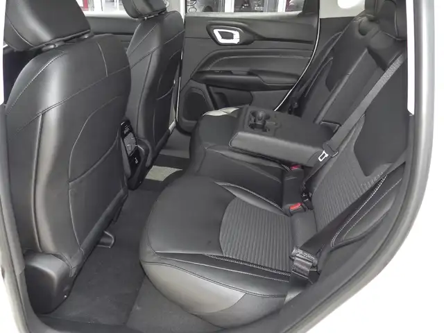 Jeep Compass view 14