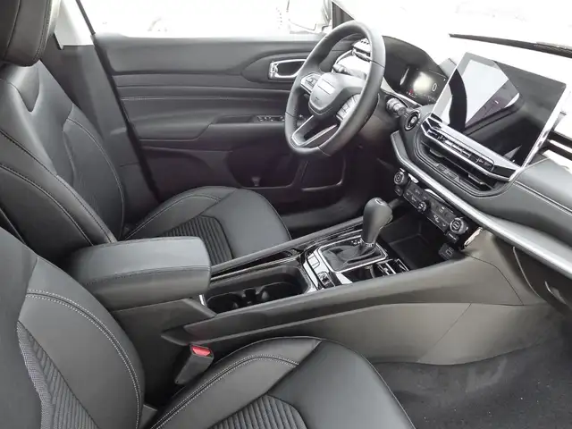 Jeep Compass view 4