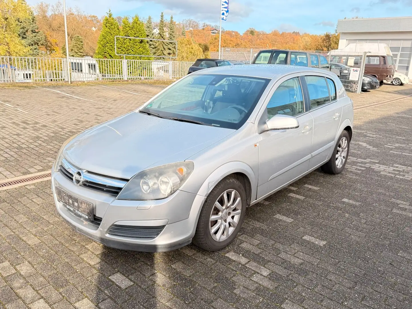 Opel Astra 1.8 Elegance Silber - 2