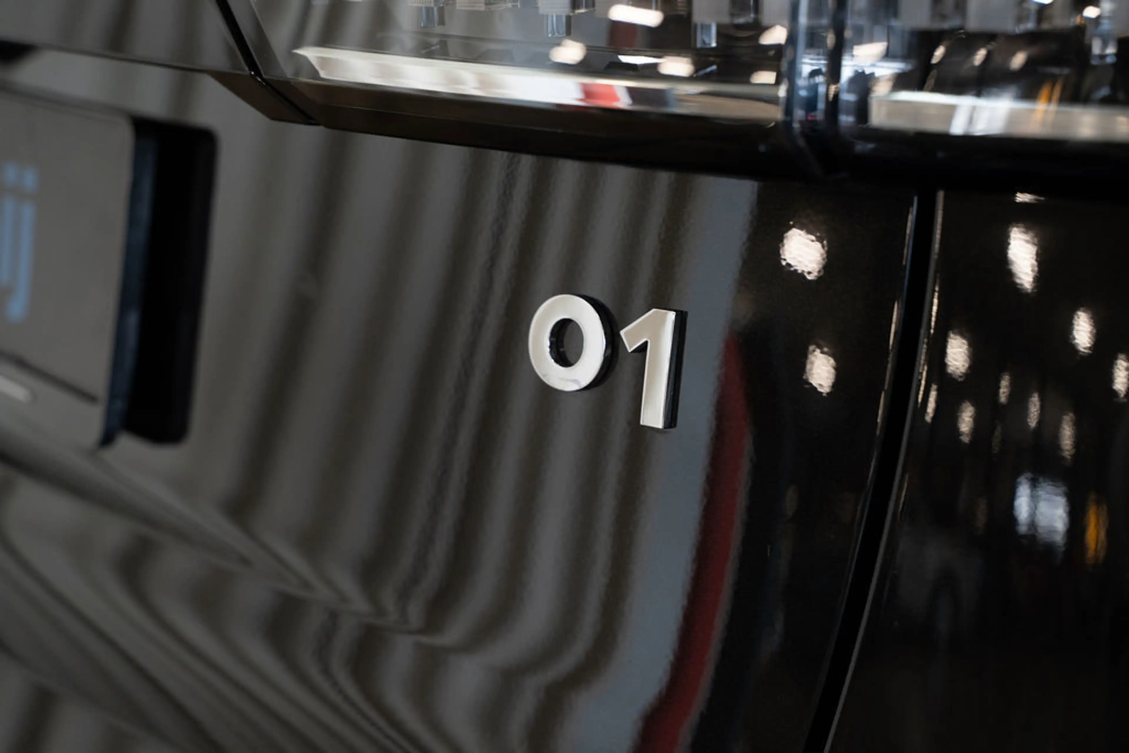 Lynk & Co 01 1.5 | Zwart | Zwarte hemel | Infinity Sound | Pano — photo 35
