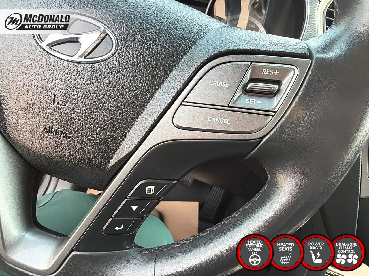 Hyundai SANTA FE photo Hyundai SANTA FE
