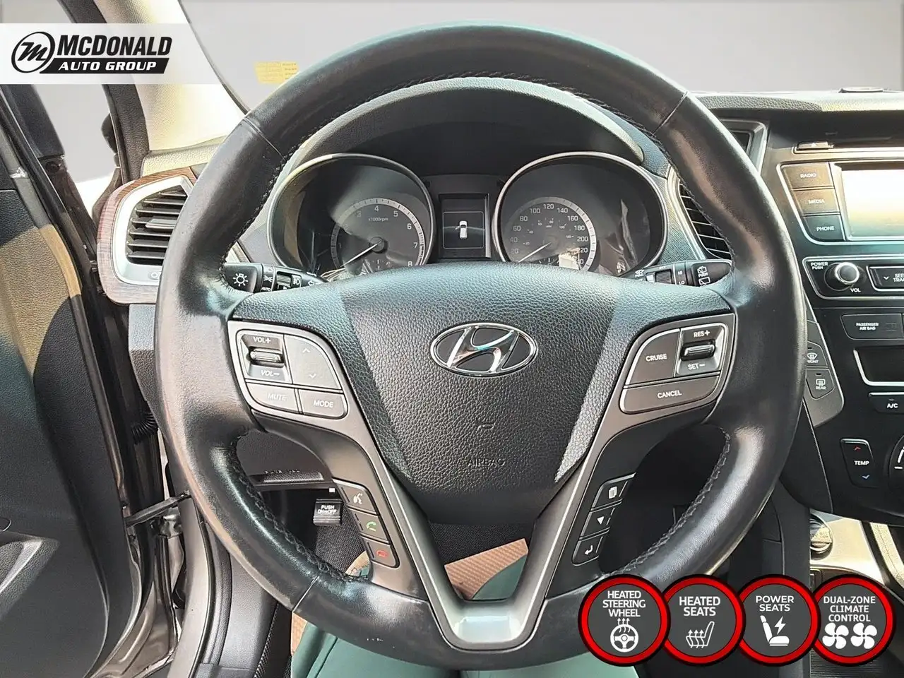 Hyundai SANTA FE photo Hyundai SANTA FE