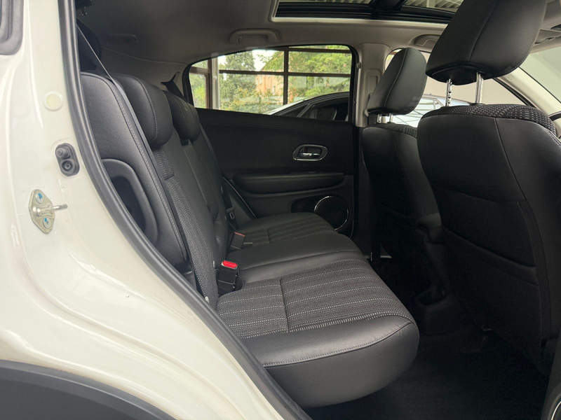Honda HR-V Executive*Automatik*Kamera*PDC*SHZ* — photo 12