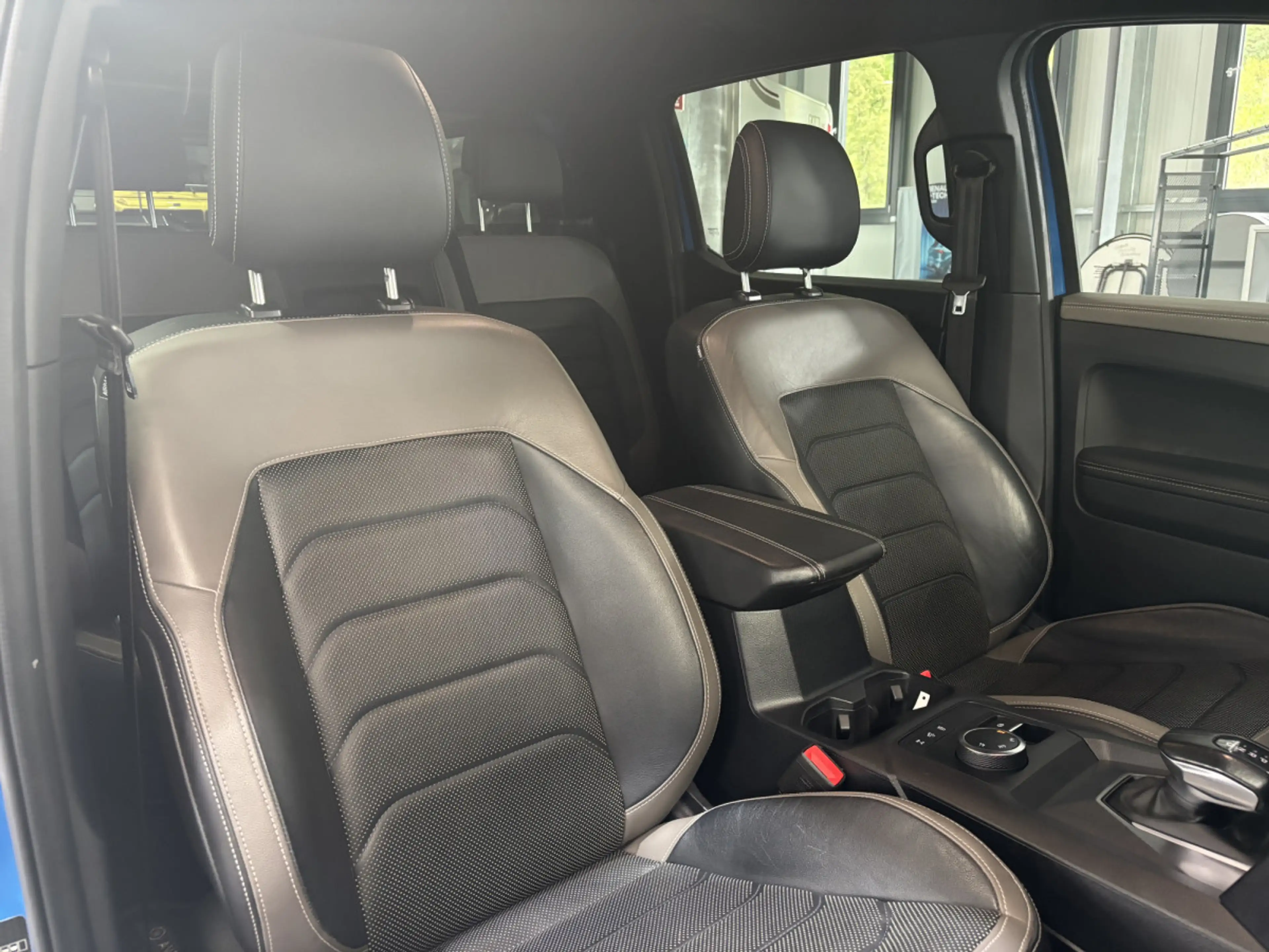 Volkswagen Amarok 3.0 V6 Aventura — photo 11