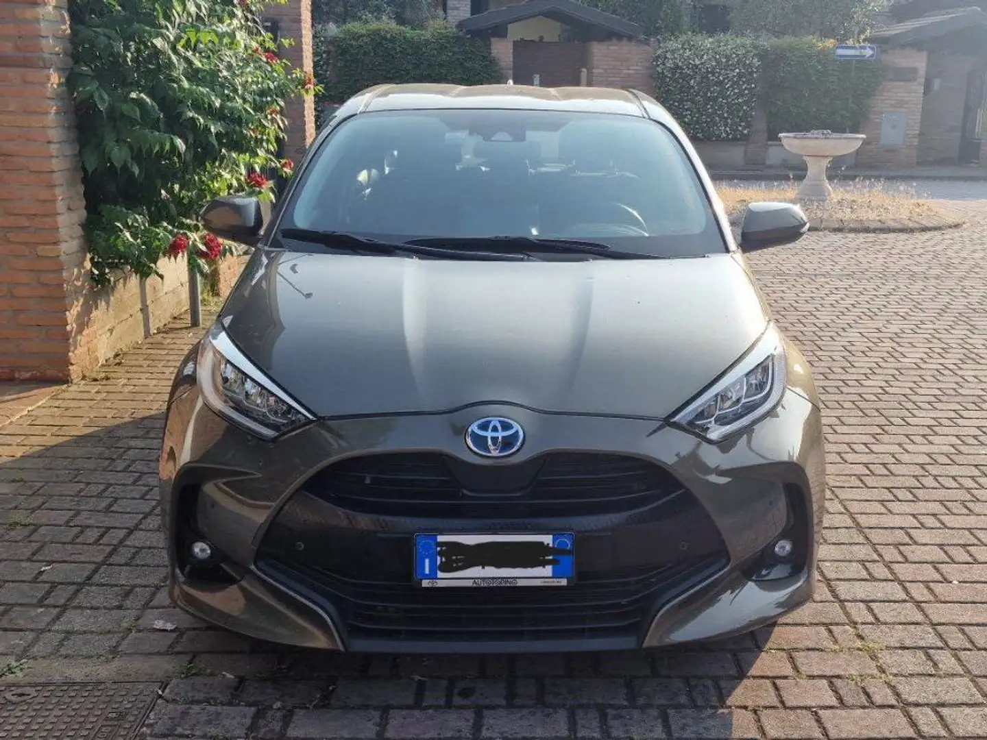 Toyota Yaris Yaris IV 2020 1.5h Trend Bronzo - 2