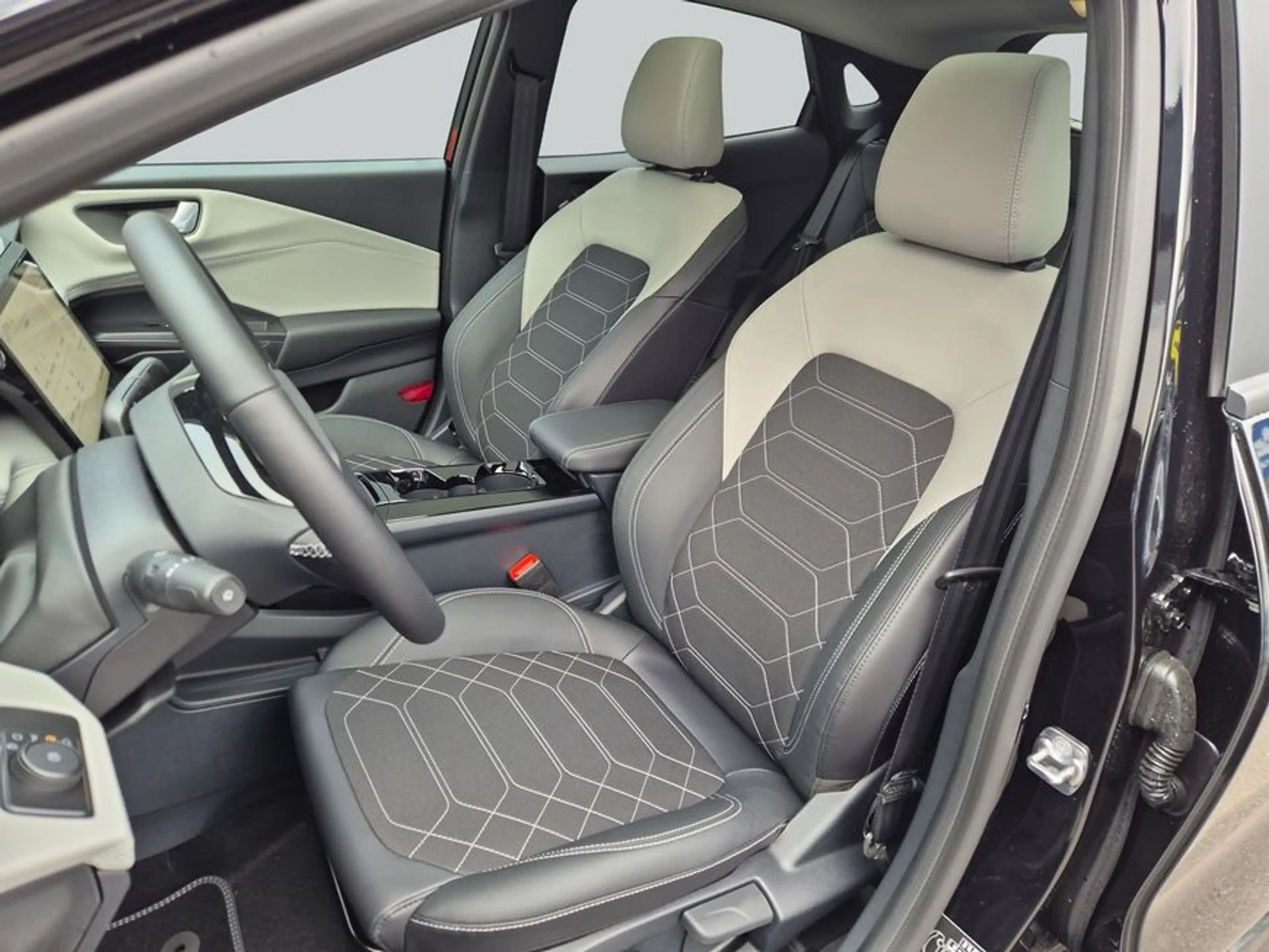 Ford Puma Gen-E Premium 168PS Pano MatrixLED — photo 11