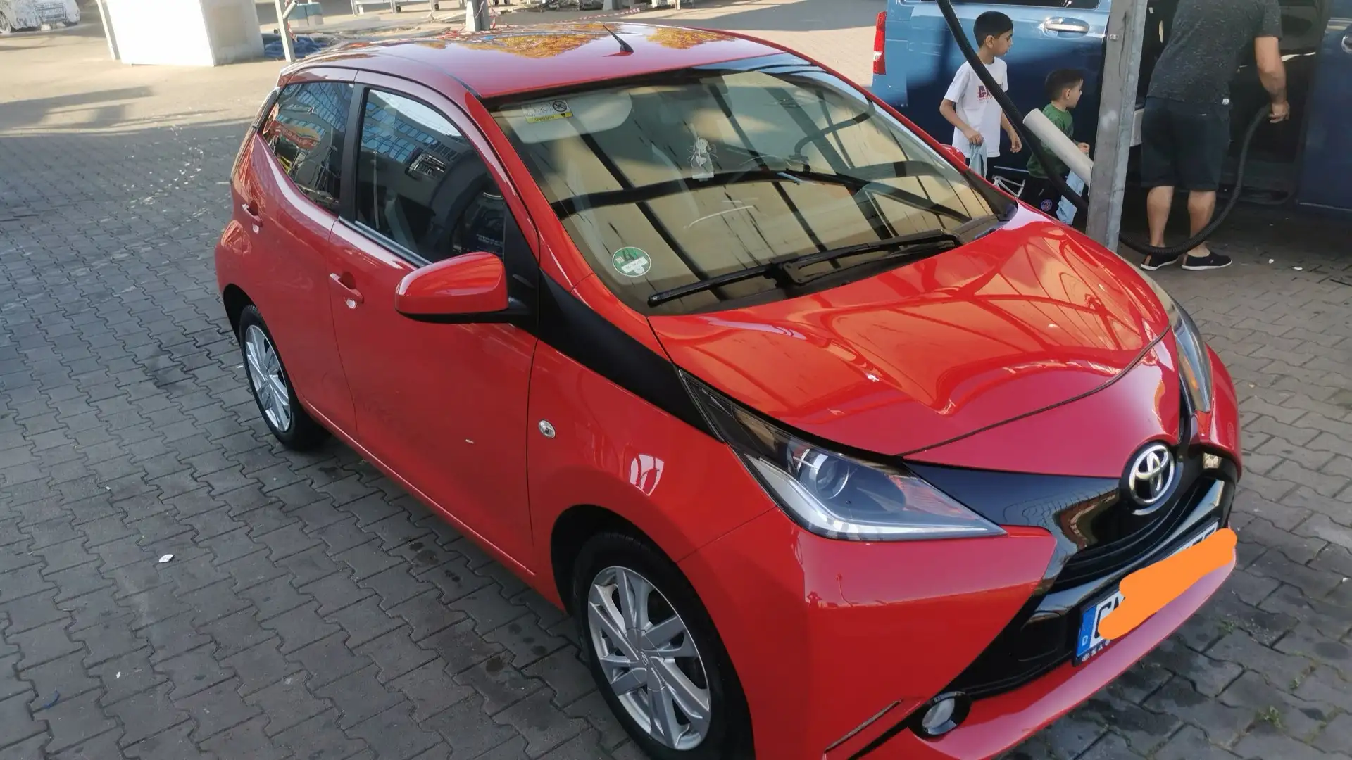 Toyota Aygo 1.0 VVT-i x-play - 1