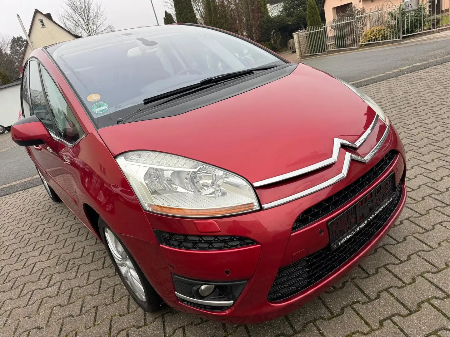 Citroen C4 Picasso Exclusive Rot - 1