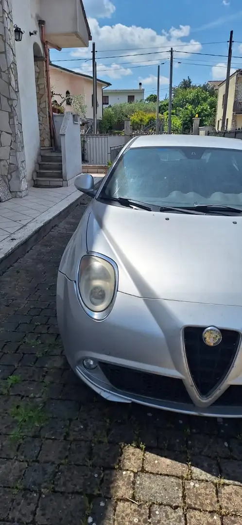 Alfa Romeo MiTo MiTo 1.3 jtdm Distinctive Sport Pack 90cv Šedá - 1