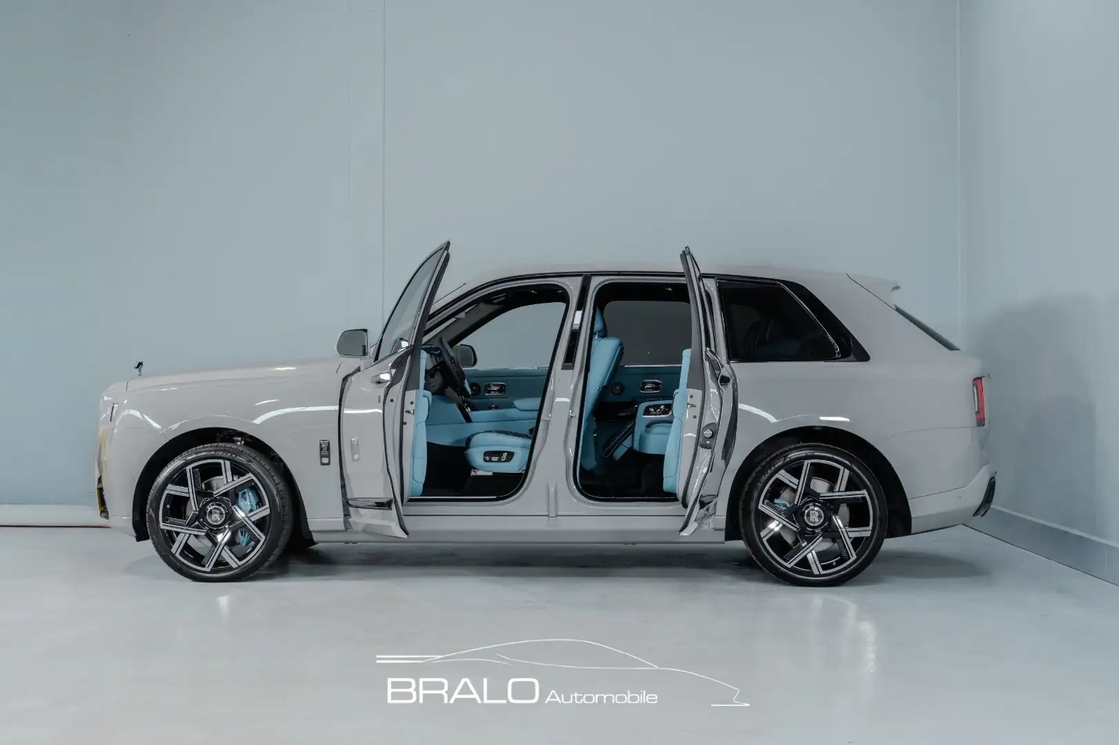 Rolls-Royce Cullinan Black Badge 26` "NUR AUSSERHALB EU" Grau - 2