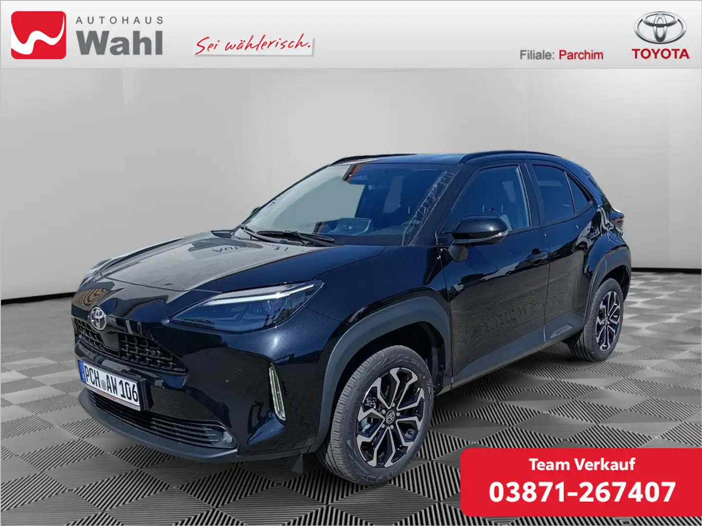 Toyota Yaris Cross 1.5 Hybrid FWD Teamplayer Schwarz - 1