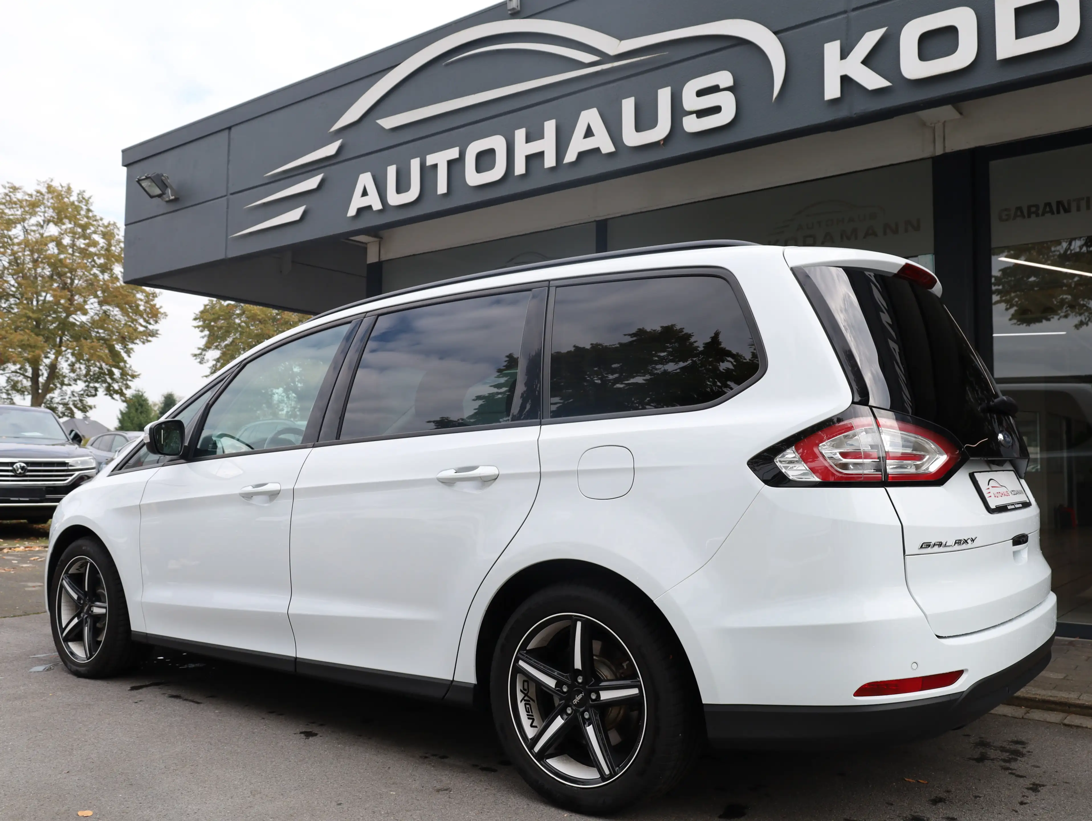 Ford Galaxy 2.0 TDCI Business*7-Sitze*Panorama*AHK*18 — photo 8