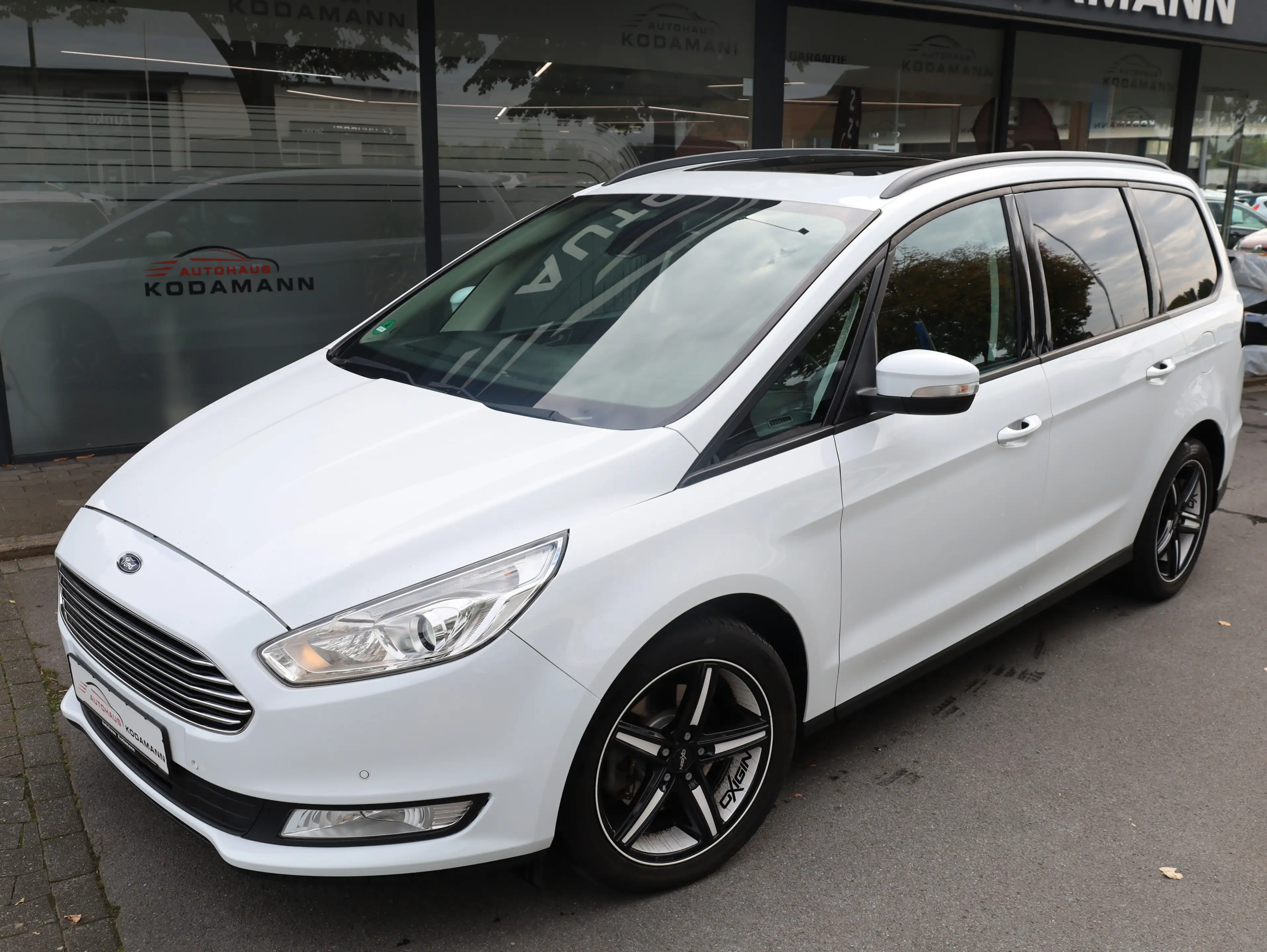 Ford Galaxy 2.0 TDCI Business*7-Sitze*Panorama*AHK*18 — photo 2
