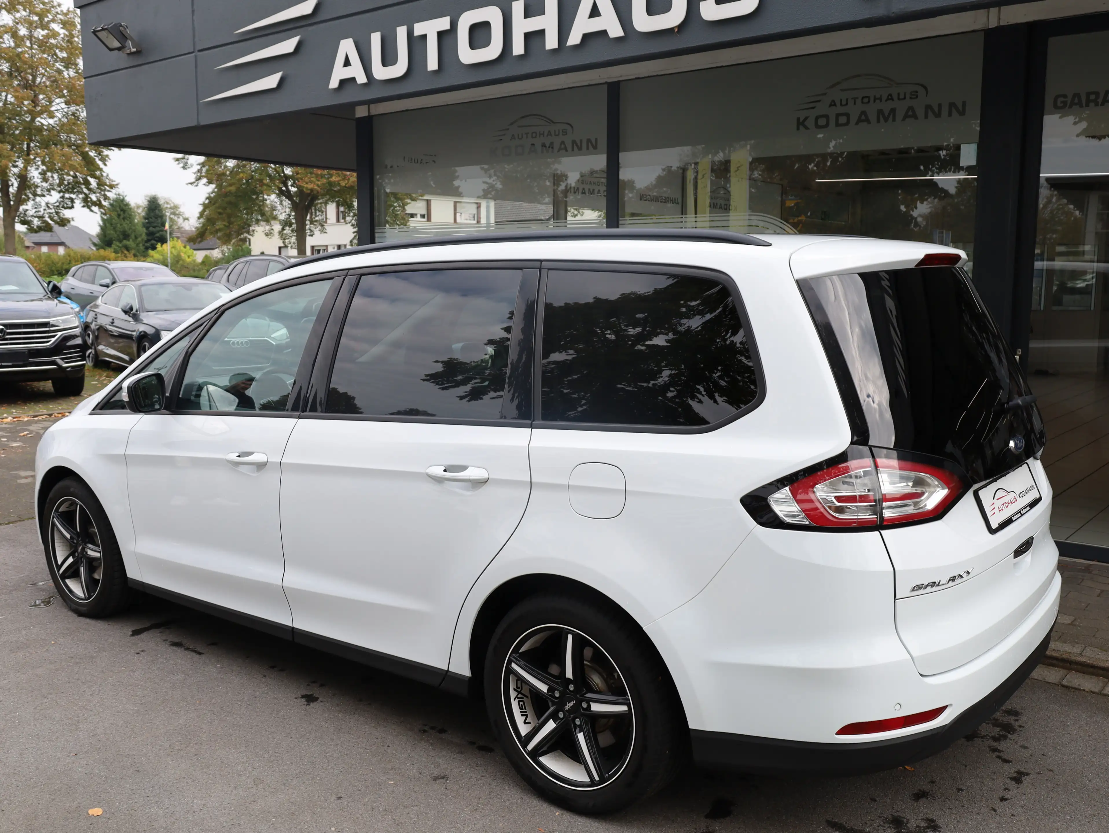 Ford Galaxy 2.0 TDCI Business*7-Sitze*Panorama*AHK*18 — photo 7
