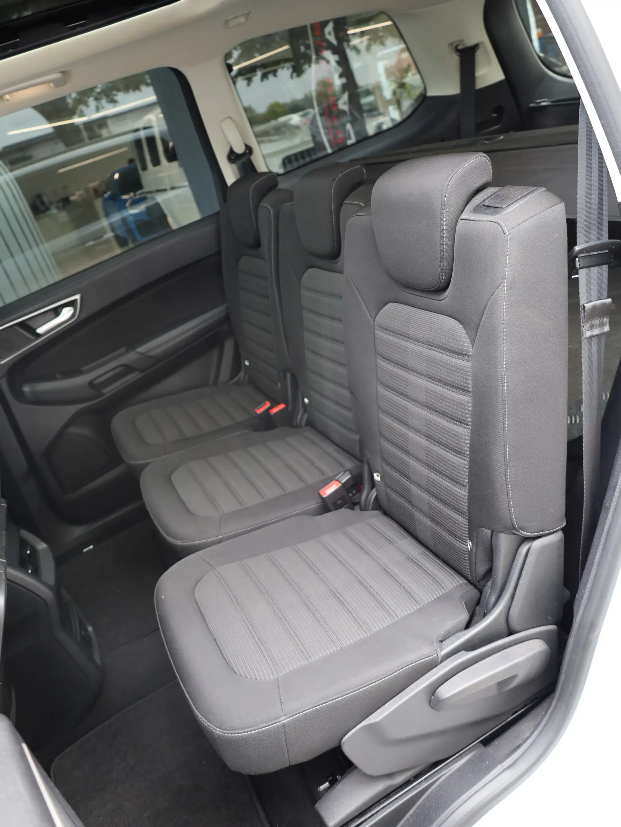 Ford Galaxy 2.0 TDCI Business*7-Sitze*Panorama*AHK*18 — photo 13