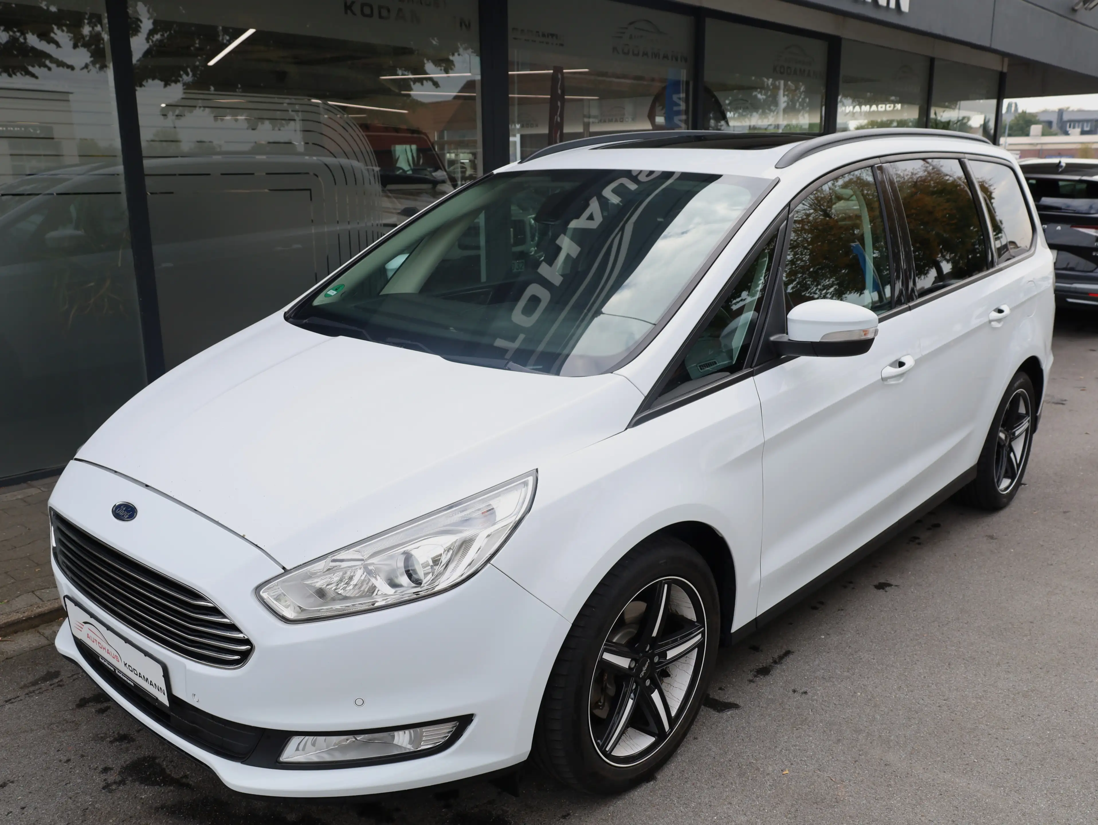 Ford Galaxy 2.0 TDCI Business*7-Sitze*Panorama*AHK*18 — photo 5