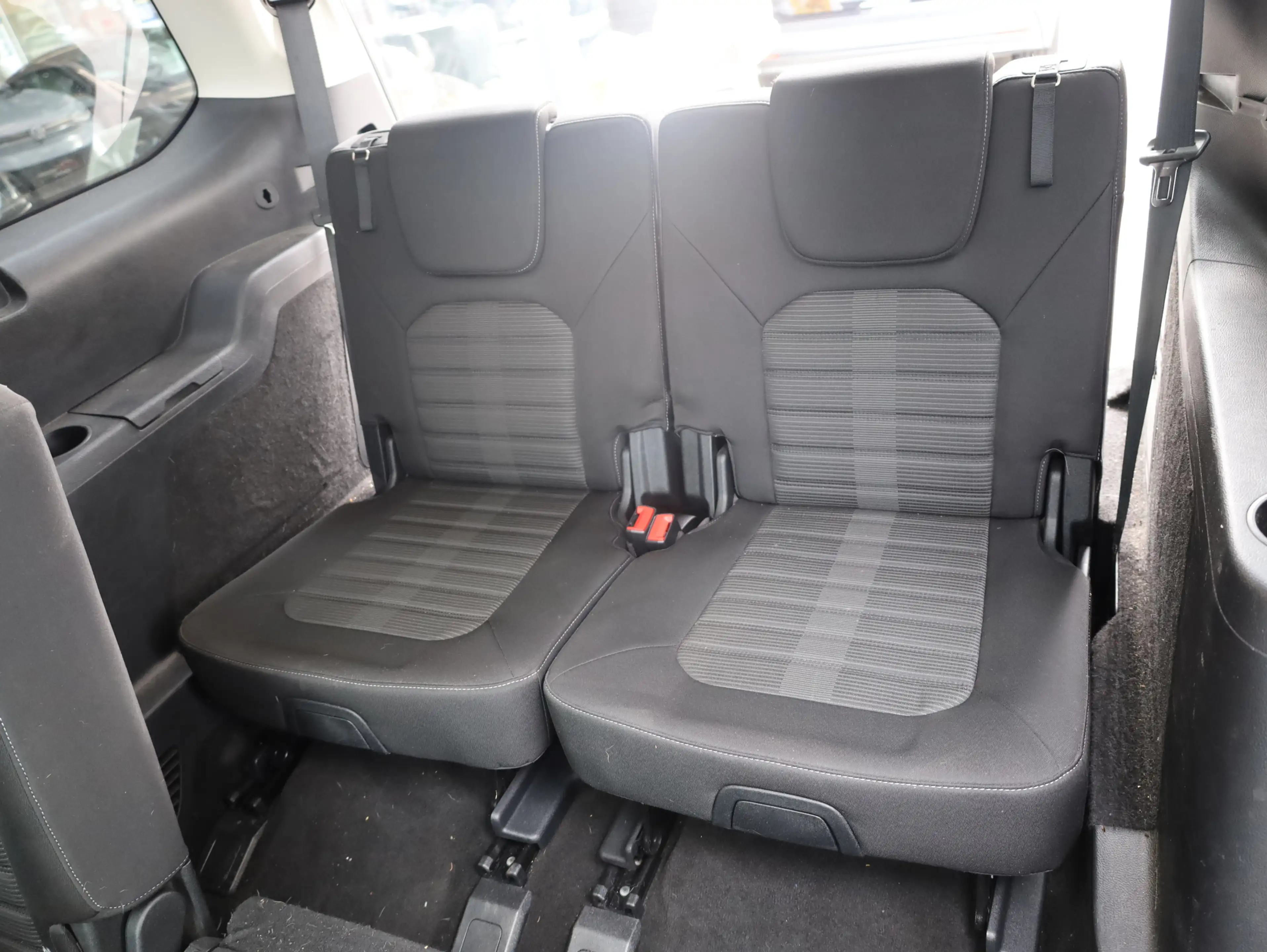 Ford Galaxy 2.0 TDCI Business*7-Sitze*Panorama*AHK*18 — photo 15