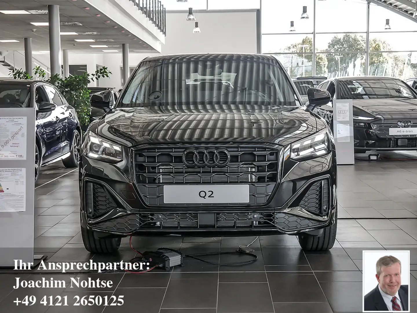 Audi Q2 S line 35 TFSI Zwart - 2