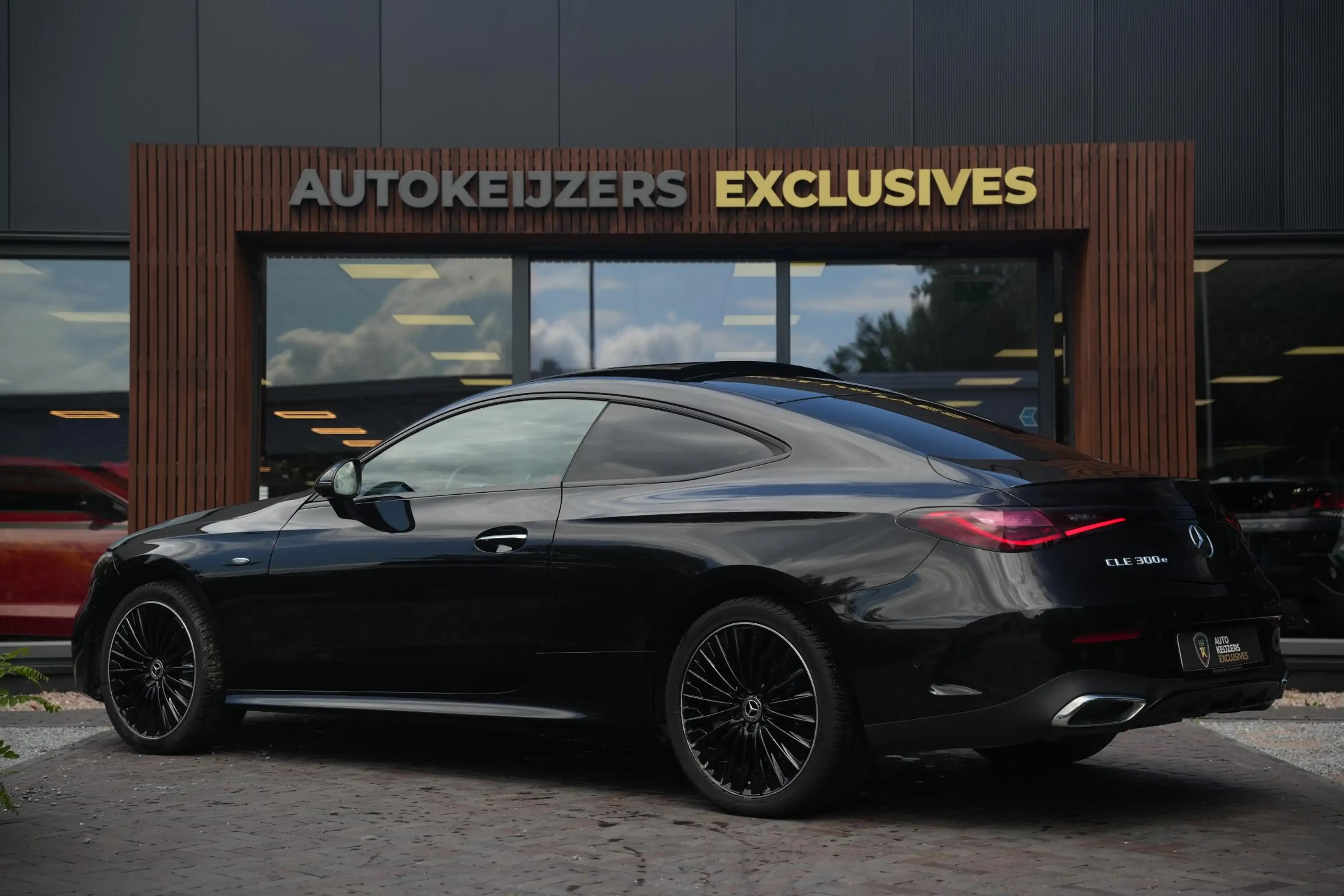 Mercedes-Benz CLE 300 Coupé e AMG Line Panoramadak Burmester Memory Ambi — photo 9