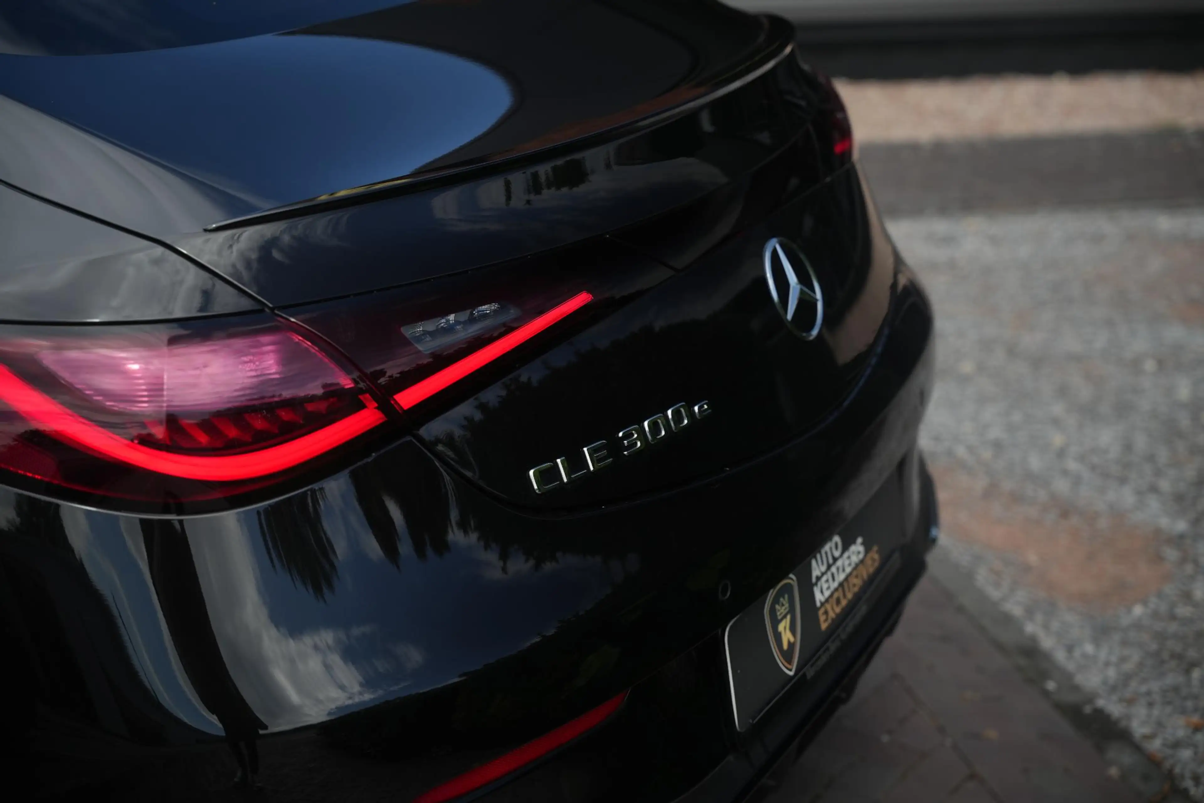 Mercedes-Benz CLE 300 Coupé e AMG Line Panoramadak Burmester Memory Ambi — photo 13