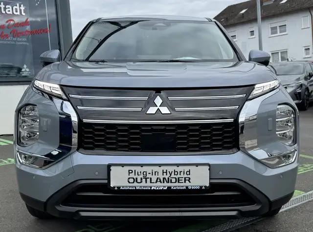 Mitsubishi Outlander 2.4 PHEV Plus*STHZ/360°/ACC/BLIS/APPLE