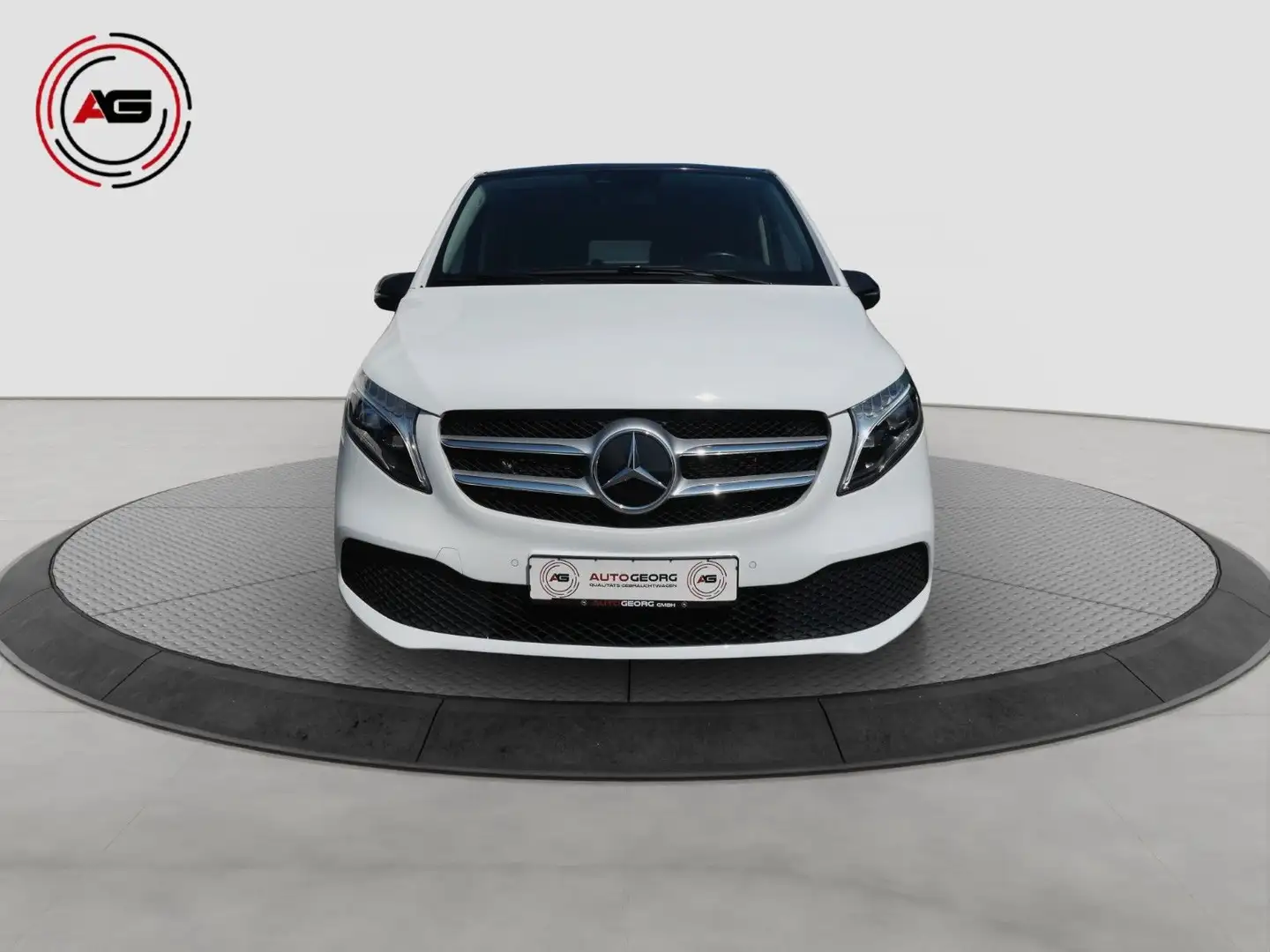 Mercedes-Benz V 300 V300d KAMERA LED AHK SPUR/TWA NAVI DAB STANDHZ Bílá - 2