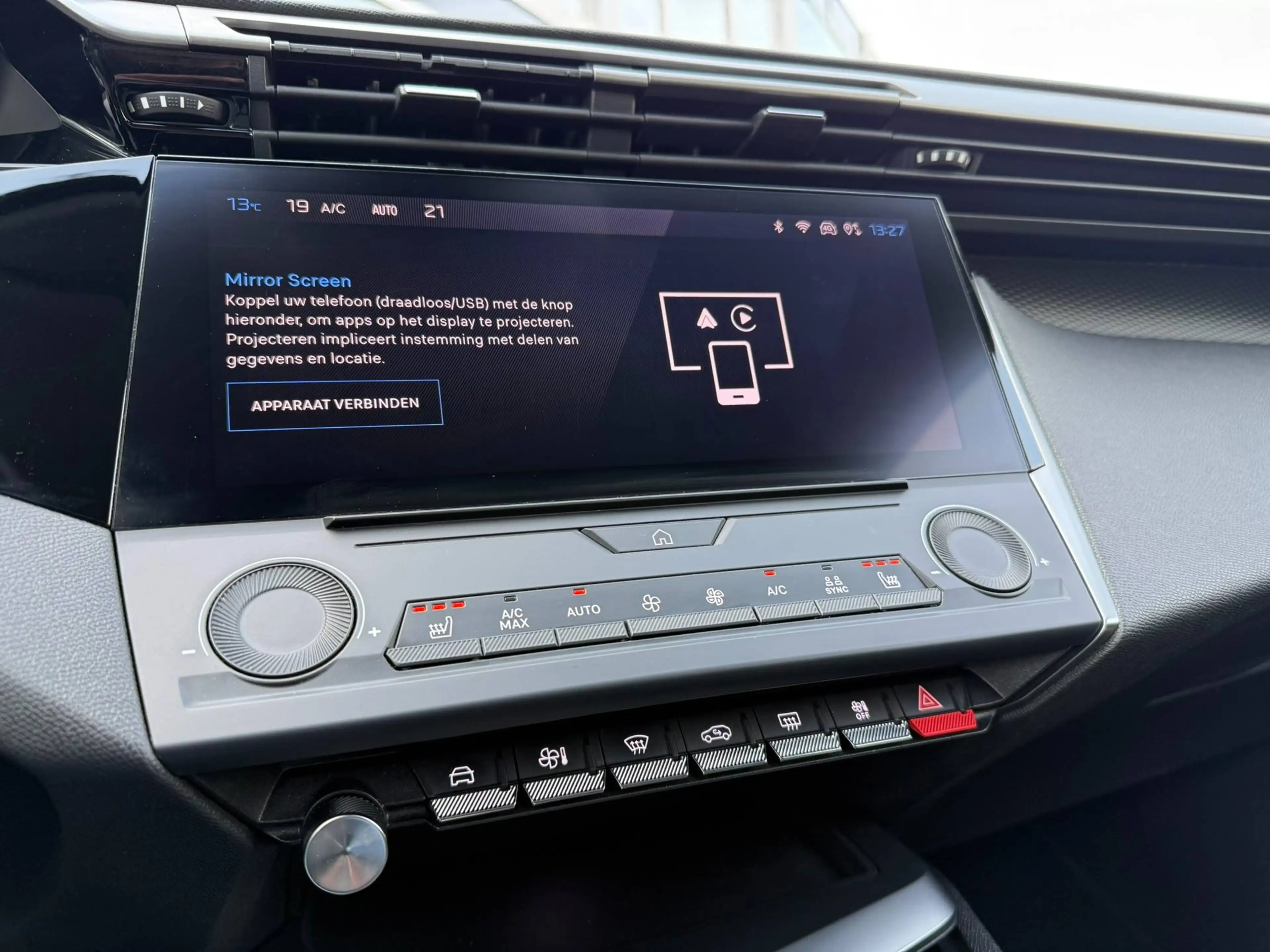Peugeot 308 AUTOMAAT / CARPLAY / SENSOREN / NAVI /AIRCO / — photo 25