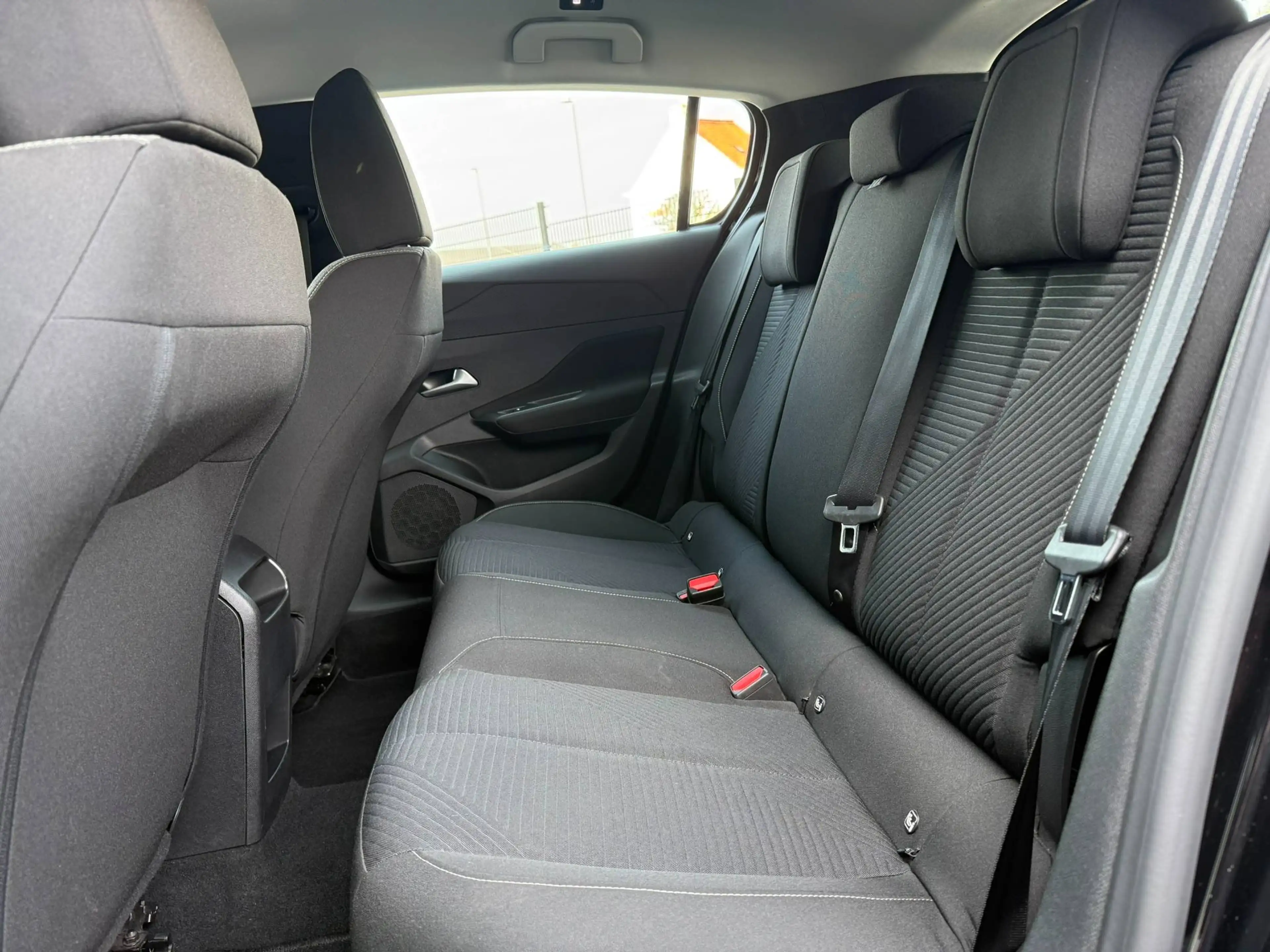 Peugeot 308 AUTOMAAT / CARPLAY / SENSOREN / NAVI /AIRCO / — photo 13