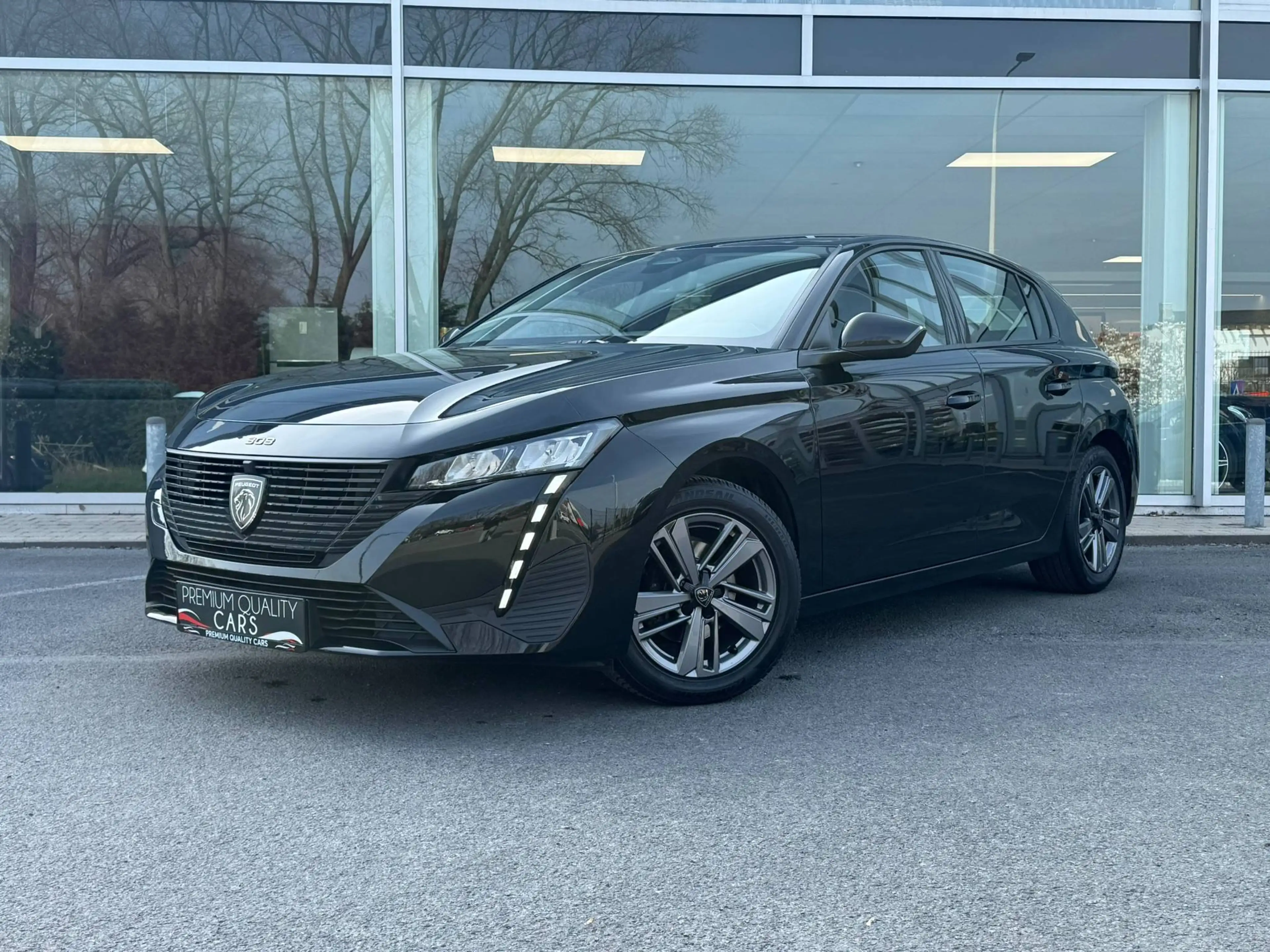 Peugeot 308 AUTOMAAT / CARPLAY / SENSOREN / NAVI /AIRCO /