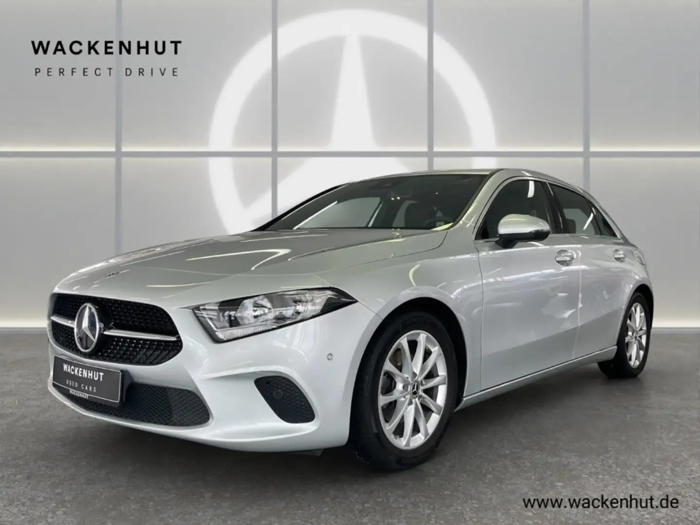 Mercedes-Benz A 180 PROGRESSIVE KAMERA SZH THERMATIC TEMPOMAT Zilver - 1