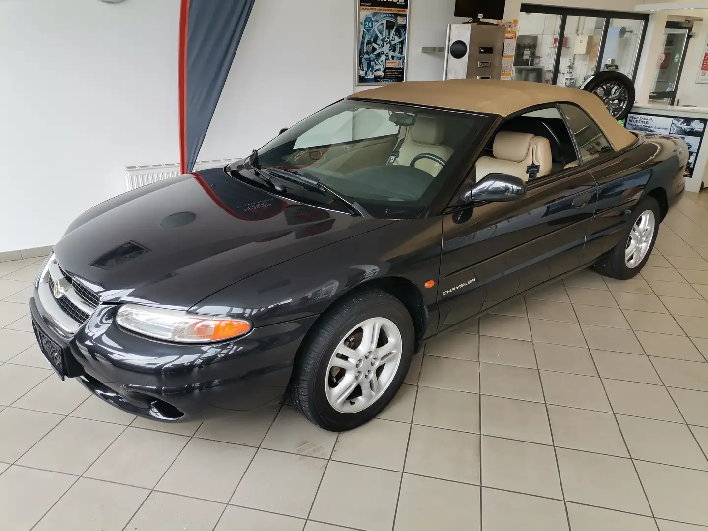 Chrysler Stratus Stratus Cabrio 2,0 LE, UNFALLFREI, LIEBHABERCABRIO Grau - 2