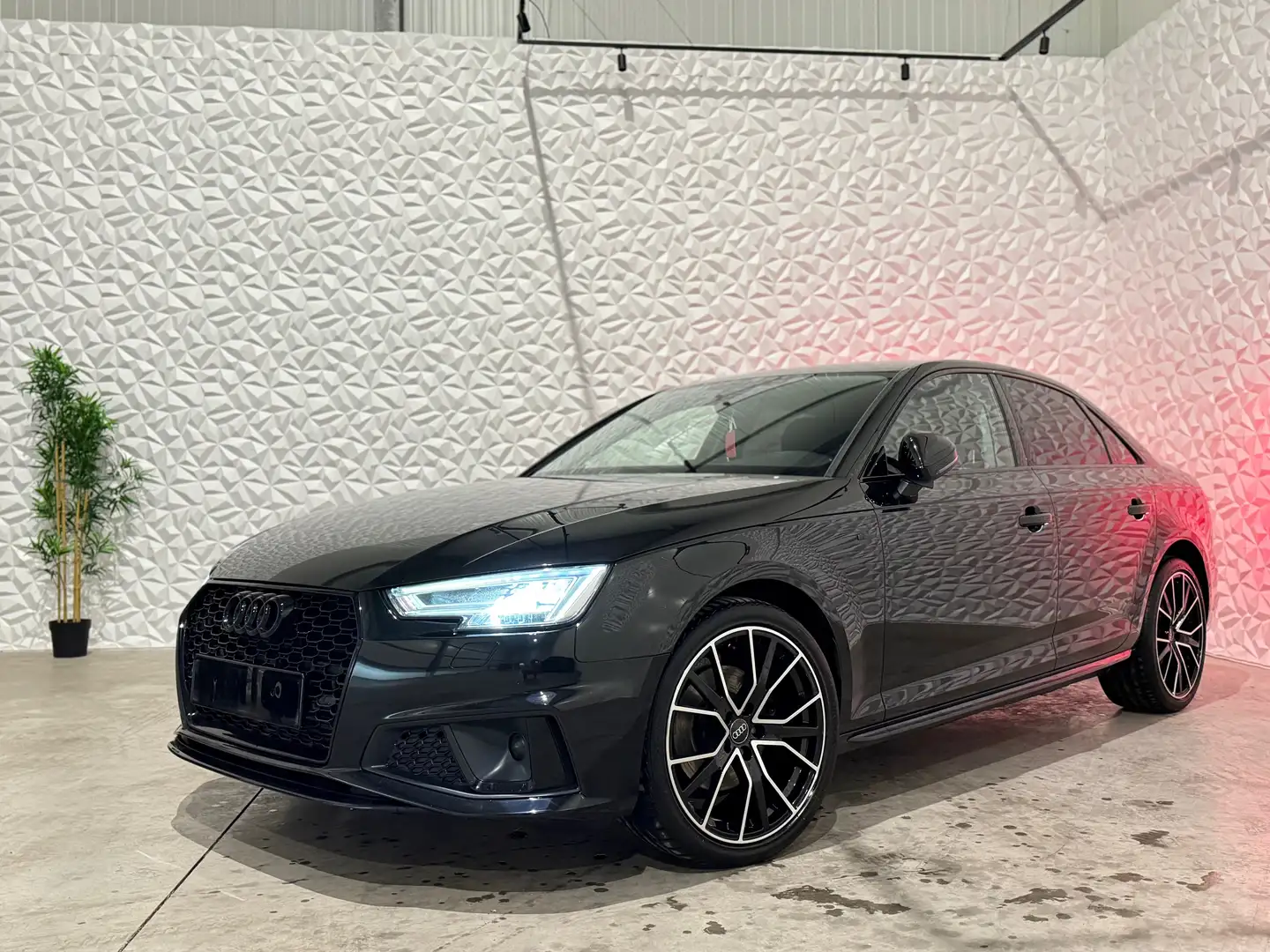 Audi A4 35 TFSI S tronic S-LINE Noir - 2