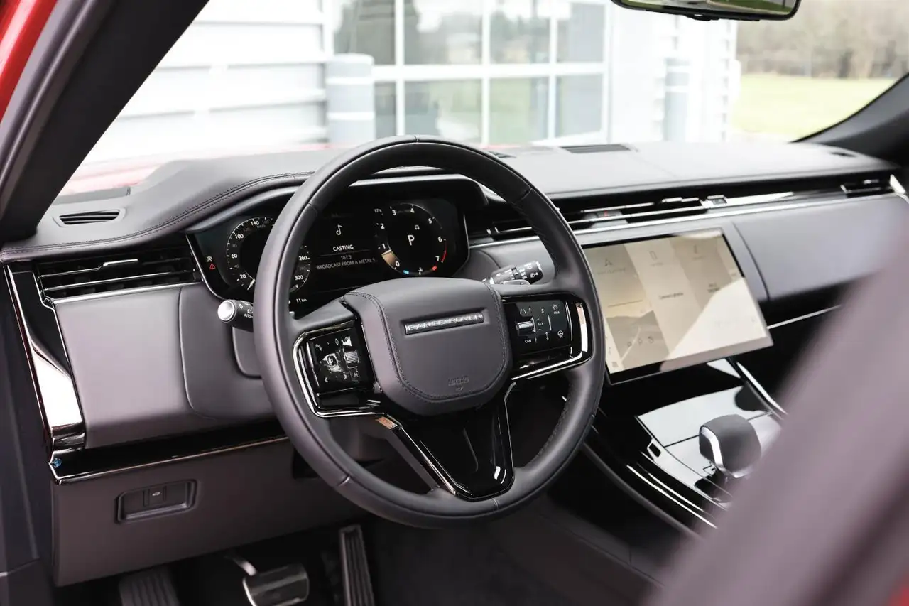 Land Rover Range Rover Sport снимка Land Rover Range Rover Sport