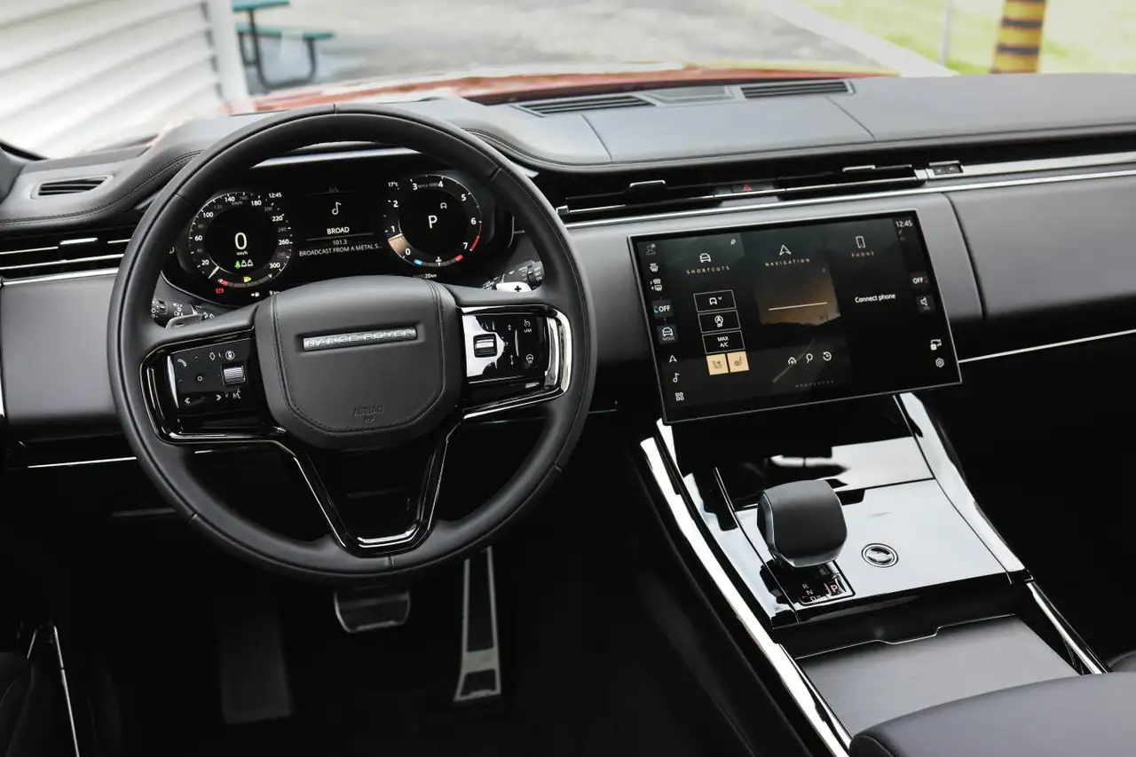 Land Rover Range Rover Sport снимка Land Rover Range Rover Sport