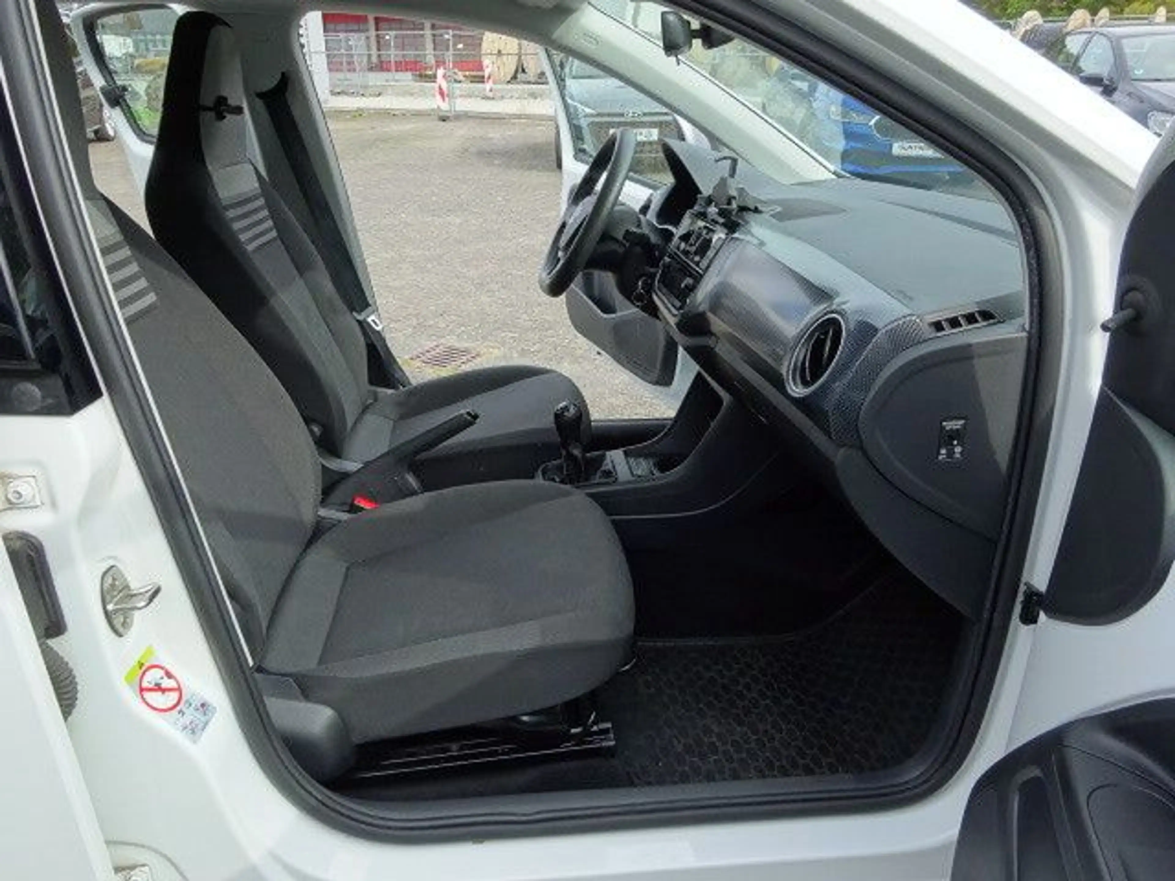 Volkswagen up! 1.0 CNG Erdgas up! RFK*Handy*5-türig*Klima*P — photo 11