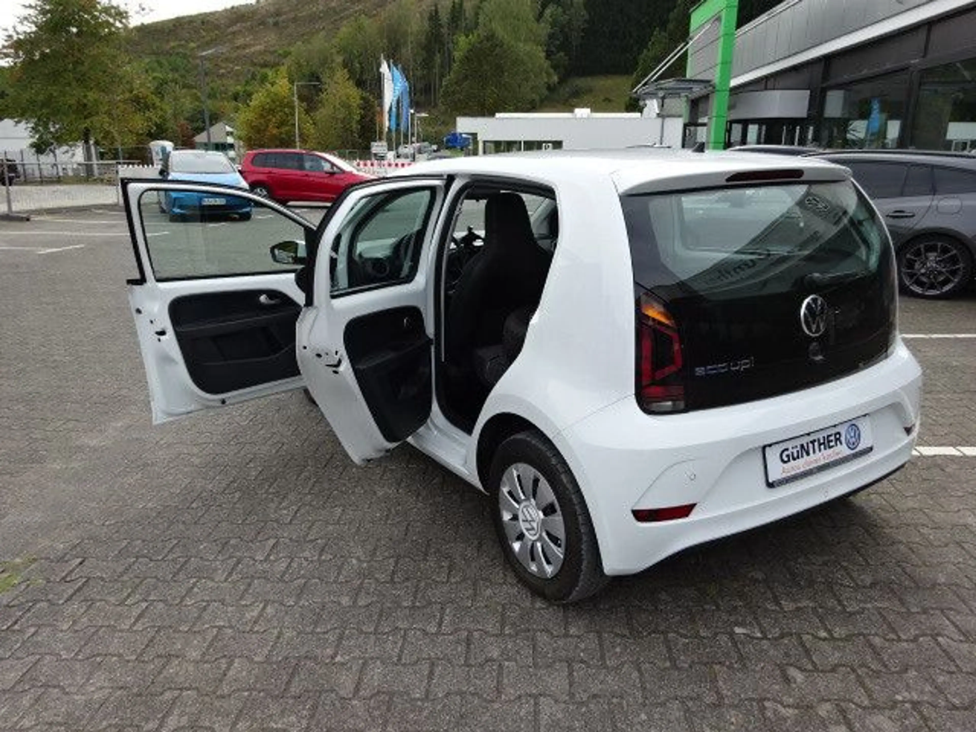 Volkswagen up! 1.0 CNG Erdgas up! RFK*Handy*5-türig*Klima*P — photo 5